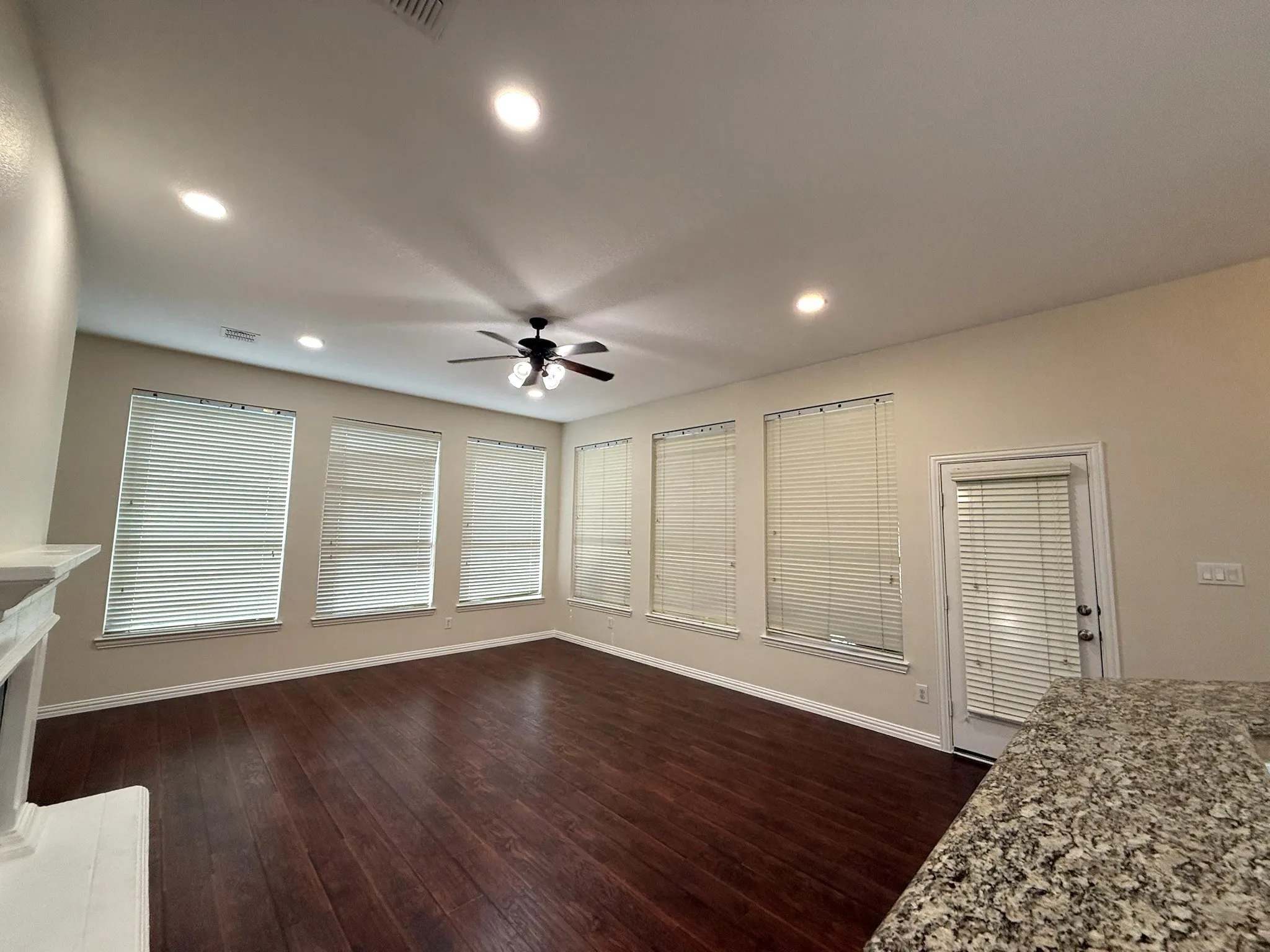 Single Family Residence For Sale in Denton County , 131 Fallkirk Drive, Coppell, Texas 75019, 4 Bedroom, 2 Bathroom, 2 Garage spaces, 2,356 Sqft, built in 2001, mls#21382335, Real Estate Agent in Coppell, Homes For Sale in Denton county, Homes For Sale in Coppell, Realtor in Coppell Texas, Real Estate Brokerage Independent Realty Texas, Luminita Cordes Realtor