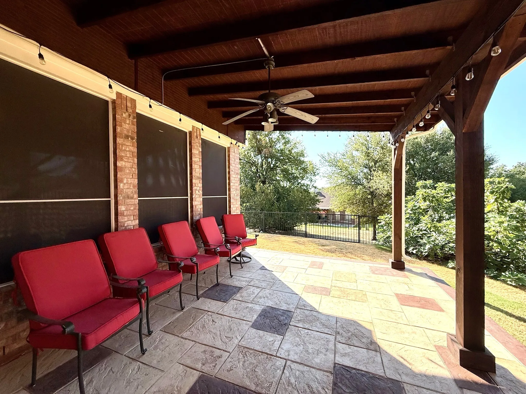 Single Family Residence For Sale in Denton County , 131 Fallkirk Drive, Coppell, Texas 75019, 4 Bedroom, 2 Bathroom, 2 Garage spaces, 2,356 Sqft, built in 2001, mls#21382335, Real Estate Agent in Coppell, Homes For Sale in Denton county, Homes For Sale in Coppell, Realtor in Coppell Texas, Real Estate Brokerage Independent Realty Texas, Luminita Cordes Realtor
