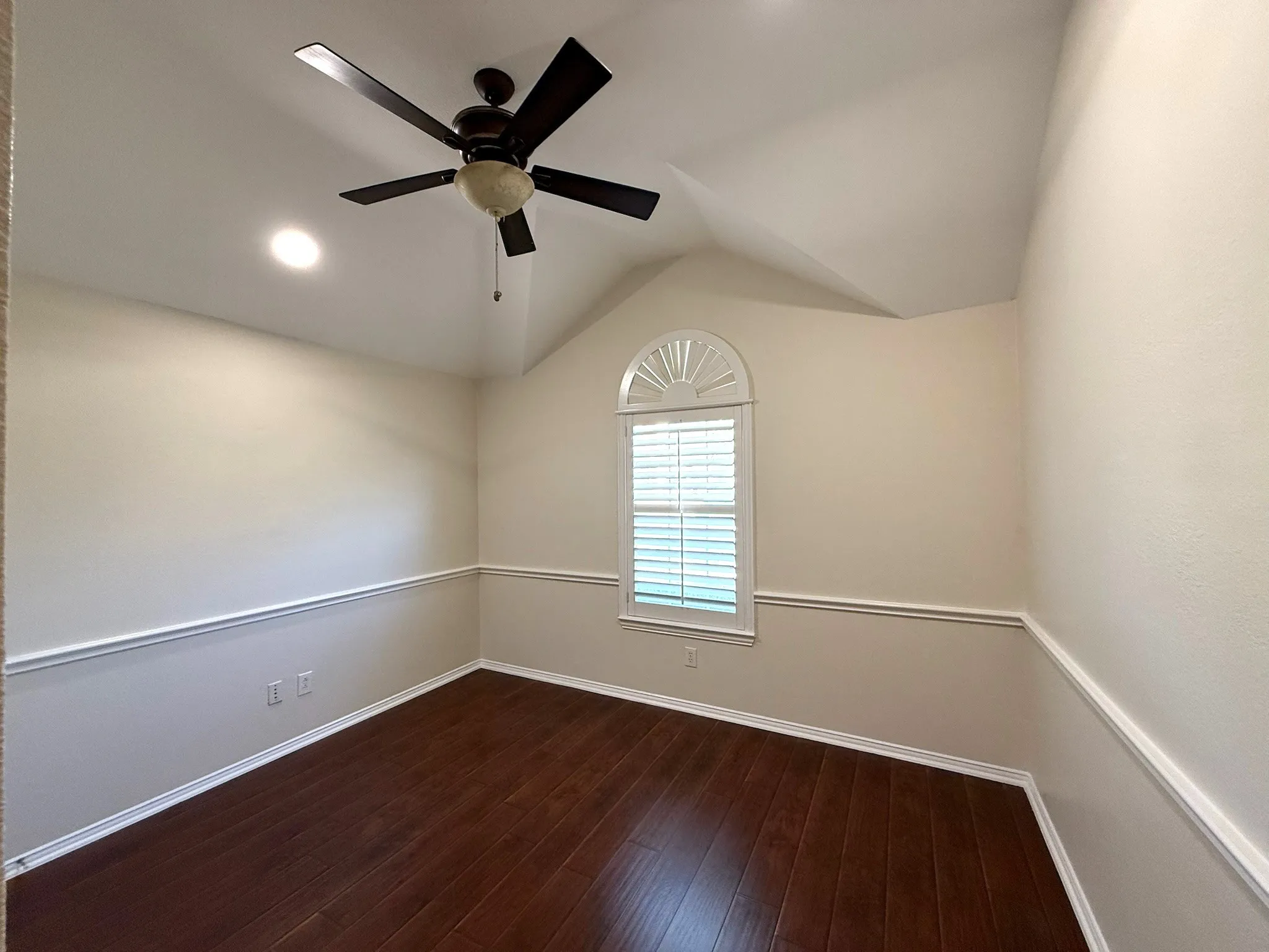 Single Family Residence For Sale in Denton County , 131 Fallkirk Drive, Coppell, Texas 75019, 4 Bedroom, 2 Bathroom, 2 Garage spaces, 2,356 Sqft, built in 2001, mls#21382335, Real Estate Agent in Coppell, Homes For Sale in Denton county, Homes For Sale in Coppell, Realtor in Coppell Texas, Real Estate Brokerage Independent Realty Texas, Luminita Cordes Realtor