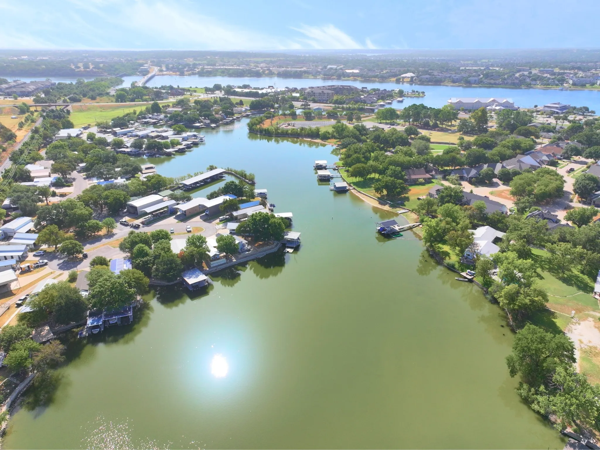 Mobile Home For Sale in Hood County , 819 Brazos Harbor Circle, Granbury, Texas 76048, 2 Bedroom, 2 Bathroom, Garage spaces, 840 Sqft, built in 2022, mls#21384677, Real Estate Agent in Granbury, Homes For Sale in Hood county, Homes For Sale in Granbury, Realtor in Granbury Texas, Real Estate Brokerage Independent Realty Texas, Luminita Cordes Realtor