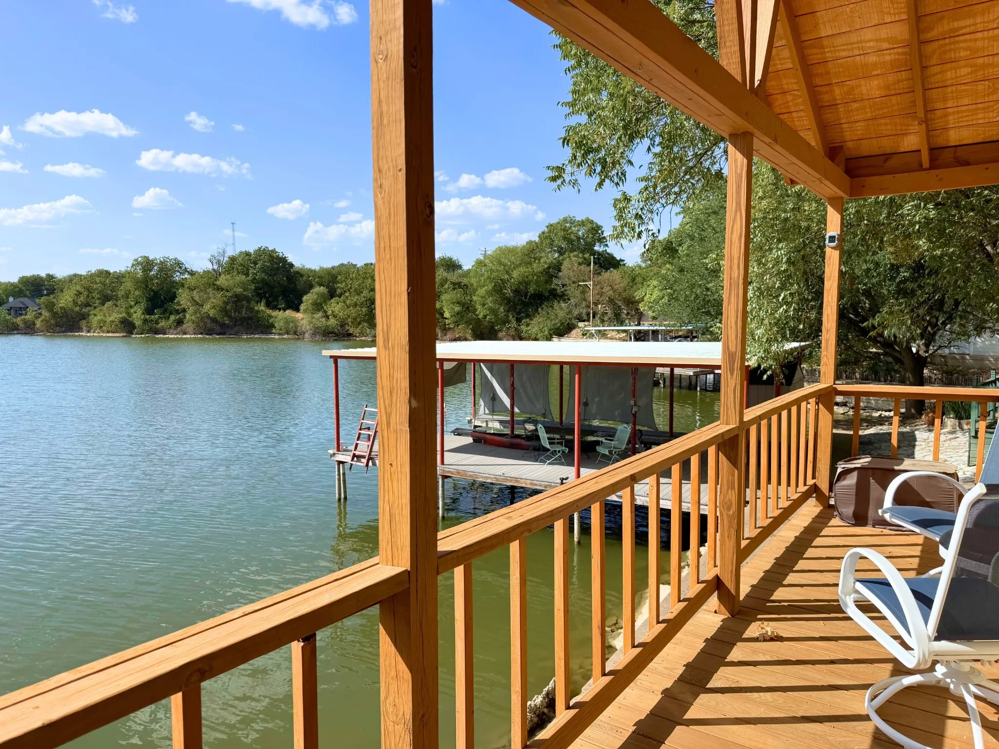 Mobile Home For Sale in Hood County , 819 Brazos Harbor Circle, Granbury, Texas 76048, 2 Bedroom, 2 Bathroom, Garage spaces, 840 Sqft, built in 2022, mls#21384677, Real Estate Agent in Granbury, Homes For Sale in Hood county, Homes For Sale in Granbury, Realtor in Granbury Texas, Real Estate Brokerage Independent Realty Texas, Luminita Cordes Realtor