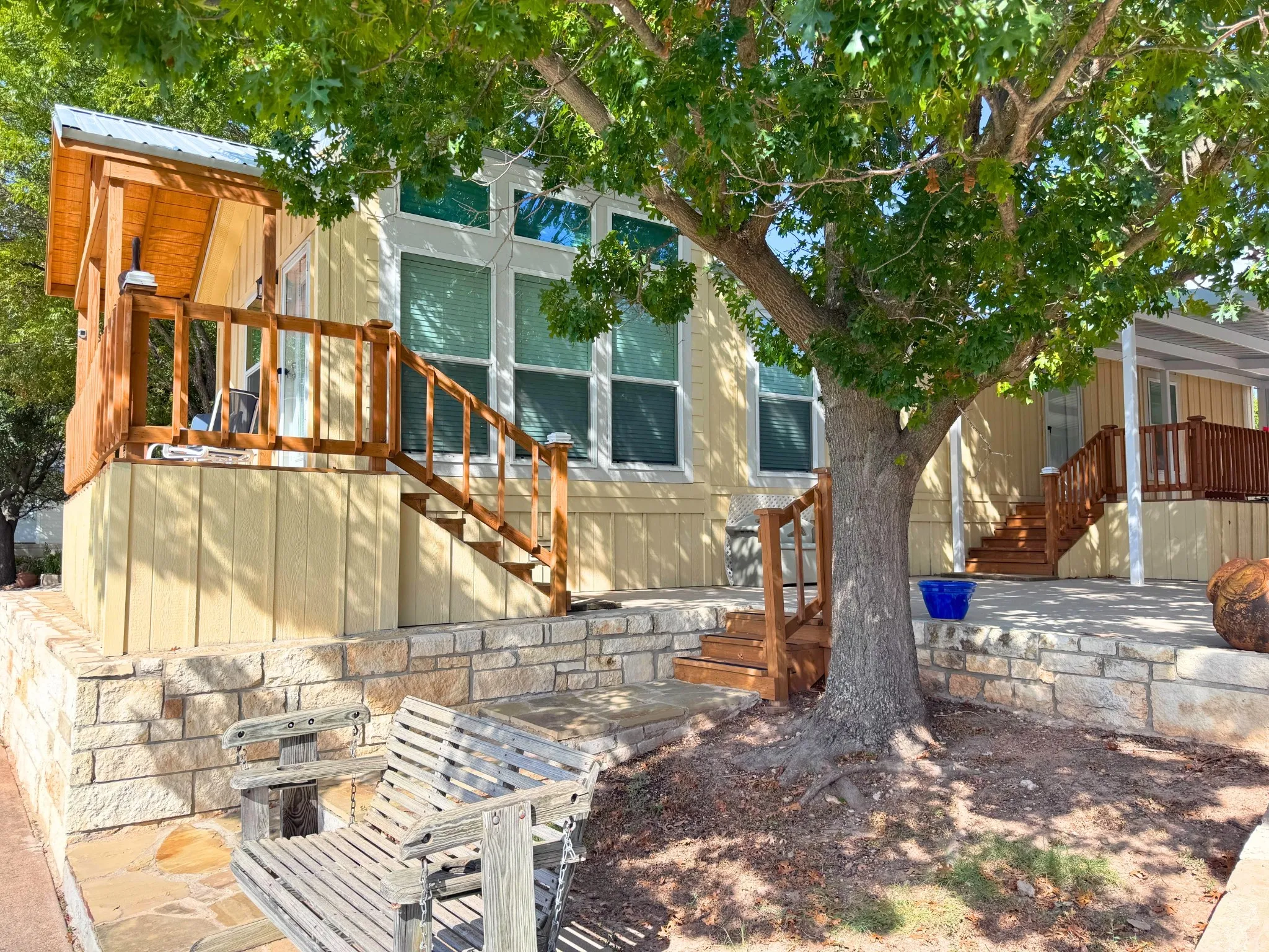 Mobile Home For Sale in Hood County , 819 Brazos Harbor Circle, Granbury, Texas 76048, 2 Bedroom, 2 Bathroom, Garage spaces, 840 Sqft, built in 2022, mls#21384677, Real Estate Agent in Granbury, Homes For Sale in Hood county, Homes For Sale in Granbury, Realtor in Granbury Texas, Real Estate Brokerage Independent Realty Texas, Luminita Cordes Realtor