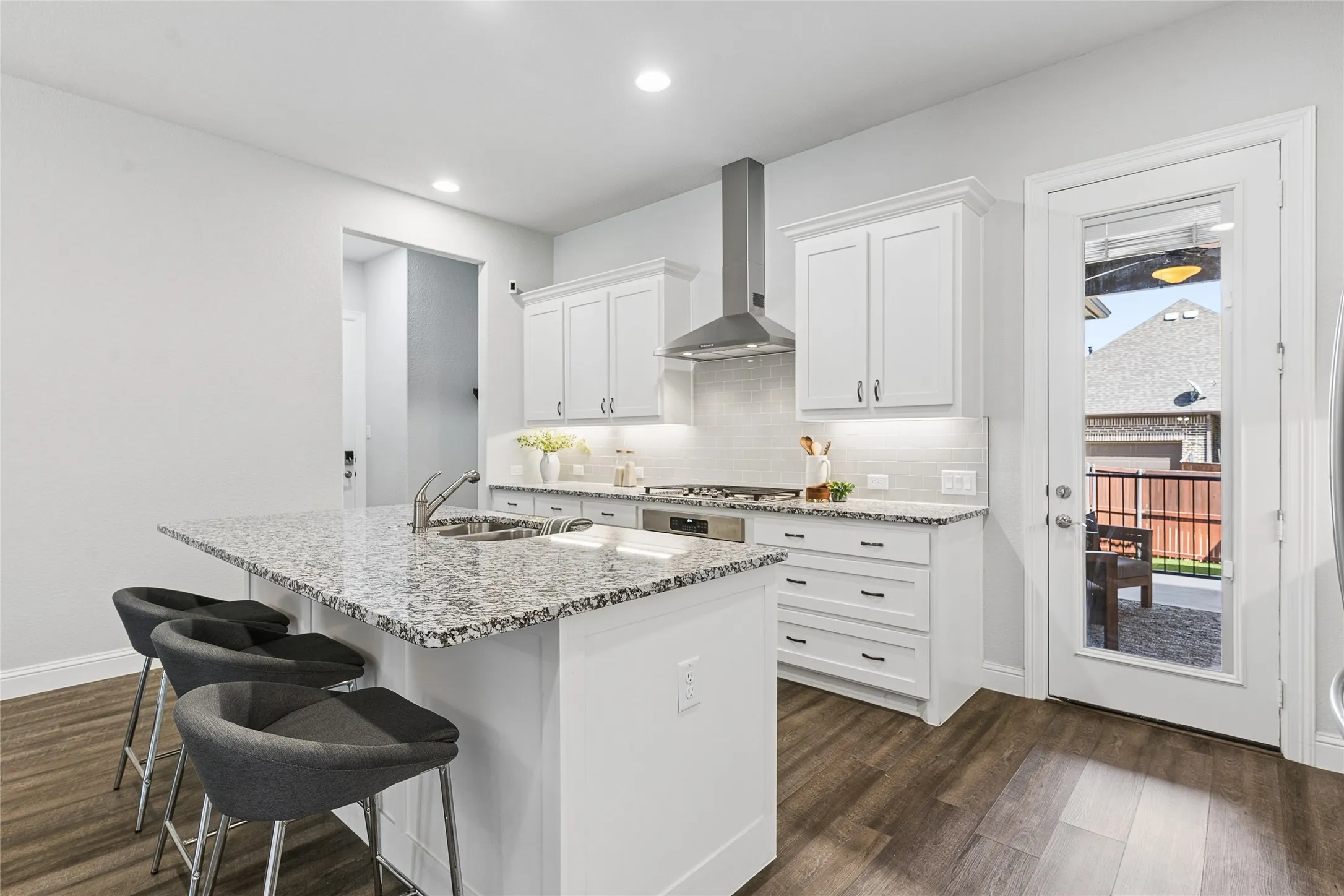 Townhouse For Sale in Tarrant County , 6904 Fairfield Lane, North Richland Hills, Texas 76182, 2 Bedroom, 2 Bathroom, 2 Garage spaces, 1,692 Sqft, built in 2018, mls#21385463, Real Estate Agent in North Richland Hills, Homes For Sale in Tarrant county, Homes For Sale in North Richland Hills, Realtor in North Richland Hills Texas, Real Estate Brokerage Independent Realty Texas, Luminita Cordes Realtor
