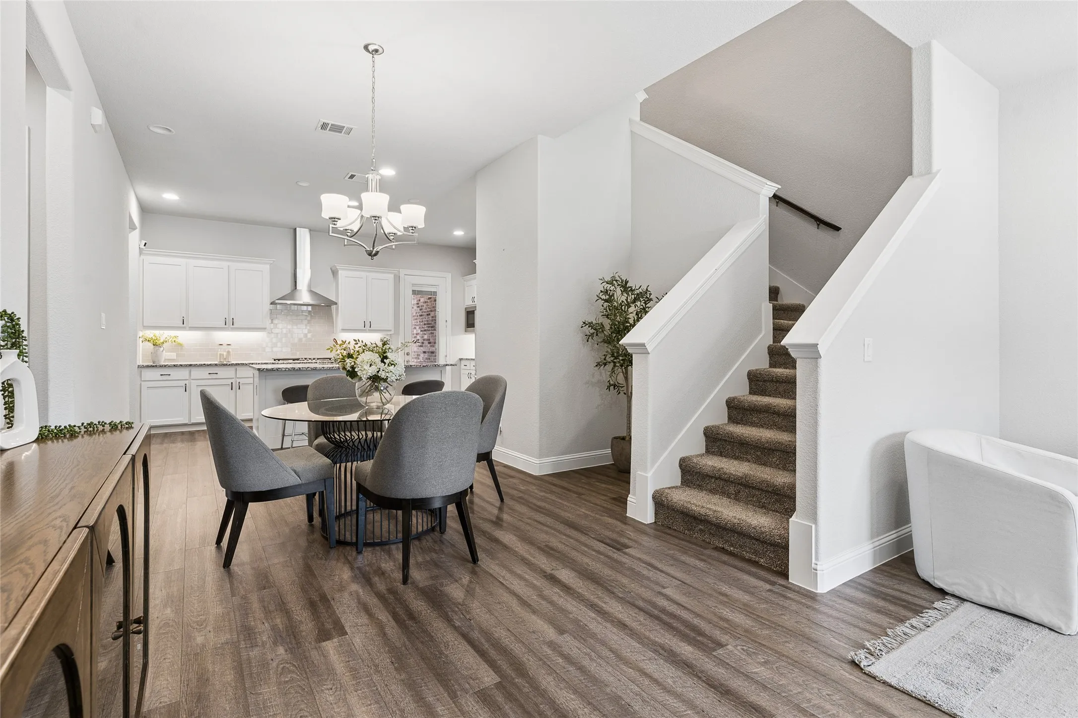Townhouse For Sale in Tarrant County , 6904 Fairfield Lane, North Richland Hills, Texas 76182, 2 Bedroom, 2 Bathroom, 2 Garage spaces, 1,692 Sqft, built in 2018, mls#21385463, Real Estate Agent in North Richland Hills, Homes For Sale in Tarrant county, Homes For Sale in North Richland Hills, Realtor in North Richland Hills Texas, Real Estate Brokerage Independent Realty Texas, Luminita Cordes Realtor