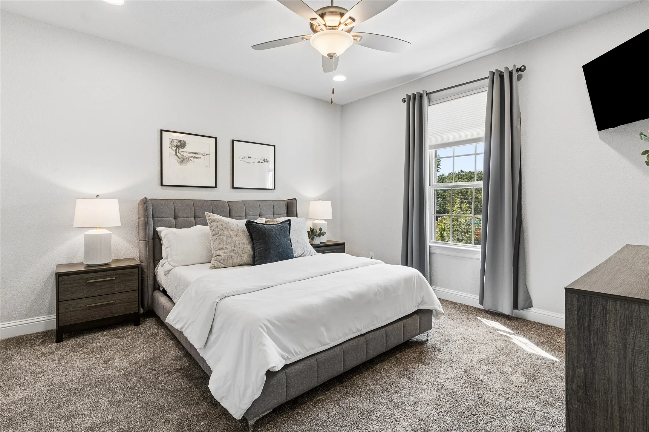 Townhouse For Sale in Tarrant County , 6904 Fairfield Lane, North Richland Hills, Texas 76182, 2 Bedroom, 2 Bathroom, 2 Garage spaces, 1,692 Sqft, built in 2018, mls#21385463, Real Estate Agent in North Richland Hills, Homes For Sale in Tarrant county, Homes For Sale in North Richland Hills, Realtor in North Richland Hills Texas, Real Estate Brokerage Independent Realty Texas, Luminita Cordes Realtor