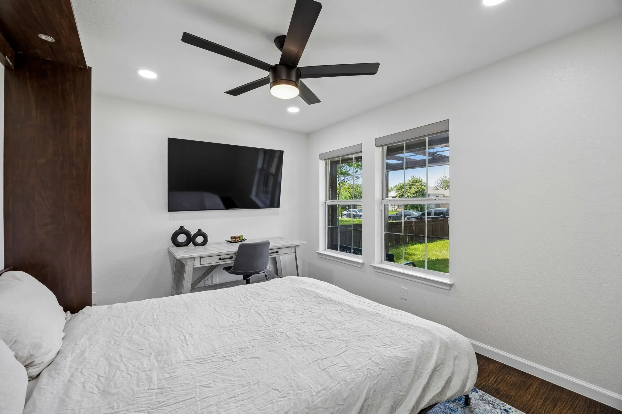 Single Family Residence For Rent in Dallas County , 630 W Neely Street, Dallas, Texas 75208, 3 Bedroom, 2 Bathroom, 1 Garage spaces, 1,415 Sqft, built in 2004, mls#21388958, Real Estate Agent in Dallas, Homes For Rent in Dallas county, Homes For Rent in Dallas, Realtor in Dallas Texas, Real Estate Brokerage Independent Realty Texas, Luminita Cordes Realtor