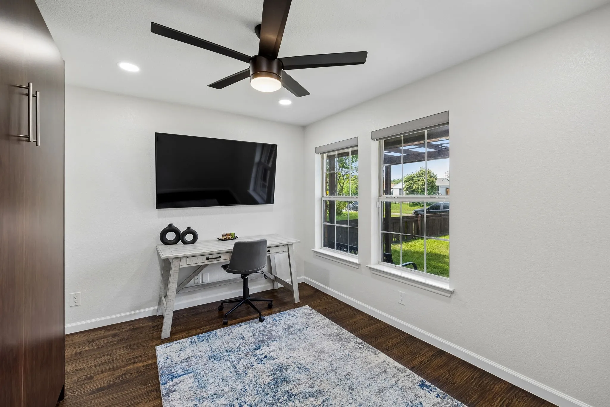 Single Family Residence For Rent in Dallas County , 630 W Neely Street, Dallas, Texas 75208, 3 Bedroom, 2 Bathroom, 1 Garage spaces, 1,415 Sqft, built in 2004, mls#21388958, Real Estate Agent in Dallas, Homes For Rent in Dallas county, Homes For Rent in Dallas, Realtor in Dallas Texas, Real Estate Brokerage Independent Realty Texas, Luminita Cordes Realtor