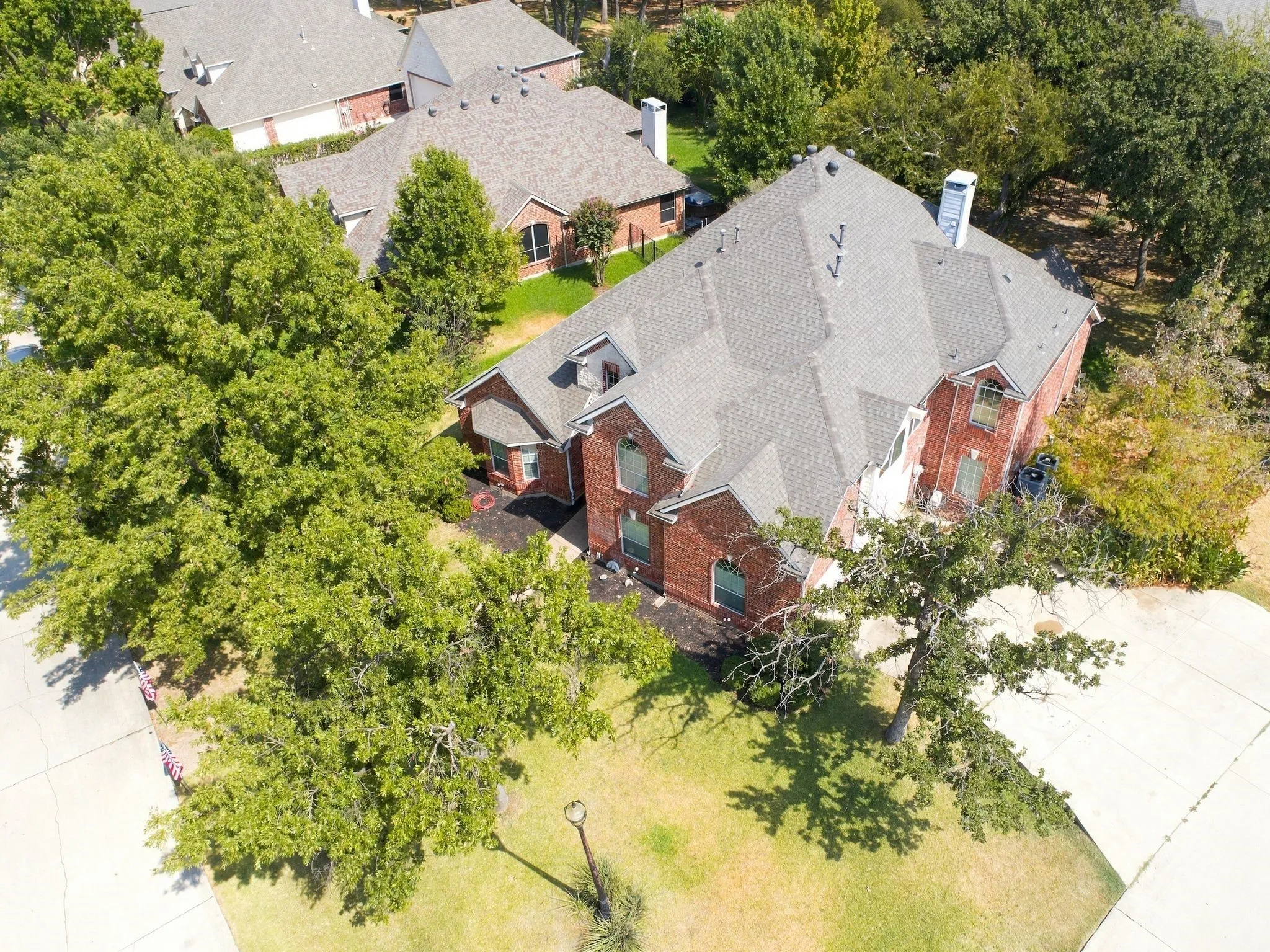 Single Family Residence For Sale in Denton County , 700 Paradise Cove, Shady Shores, Texas 76208, 4 Bedroom, 4 Bathroom, 3 Garage spaces, 3,568 Sqft, built in 2005, mls#21383966, Real Estate Agent in Shady Shores, Homes For Sale in Denton county, Homes For Sale in Shady Shores, Realtor in Shady Shores Texas, Real Estate Brokerage Independent Realty Texas, Luminita Cordes Realtor