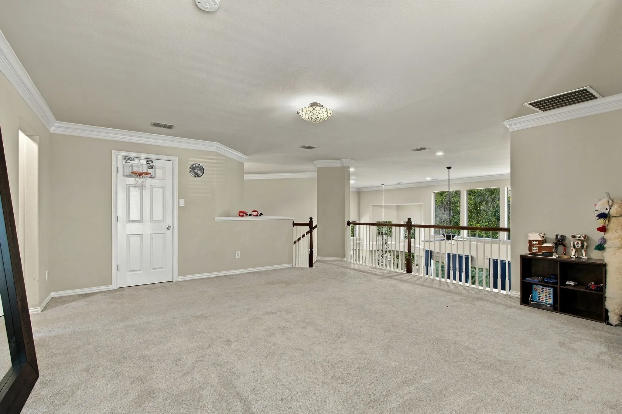Single Family Residence For Sale in Denton County , 700 Paradise Cove, Shady Shores, Texas 76208, 4 Bedroom, 4 Bathroom, 3 Garage spaces, 3,568 Sqft, built in 2005, mls#21383966, Real Estate Agent in Shady Shores, Homes For Sale in Denton county, Homes For Sale in Shady Shores, Realtor in Shady Shores Texas, Real Estate Brokerage Independent Realty Texas, Luminita Cordes Realtor