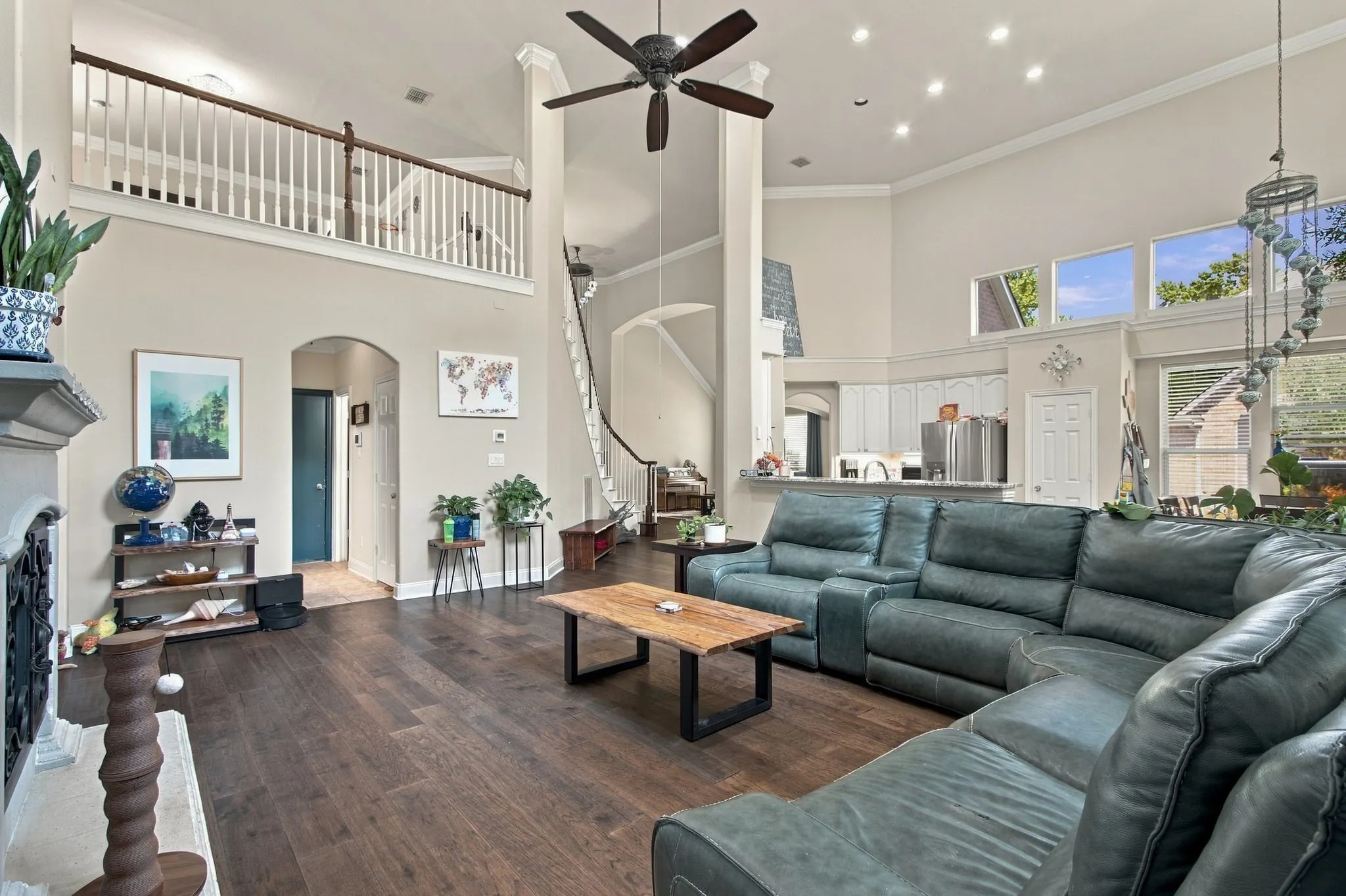 Single Family Residence For Sale in Denton County , 700 Paradise Cove, Shady Shores, Texas 76208, 4 Bedroom, 4 Bathroom, 3 Garage spaces, 3,568 Sqft, built in 2005, mls#21383966, Real Estate Agent in Shady Shores, Homes For Sale in Denton county, Homes For Sale in Shady Shores, Realtor in Shady Shores Texas, Real Estate Brokerage Independent Realty Texas, Luminita Cordes Realtor