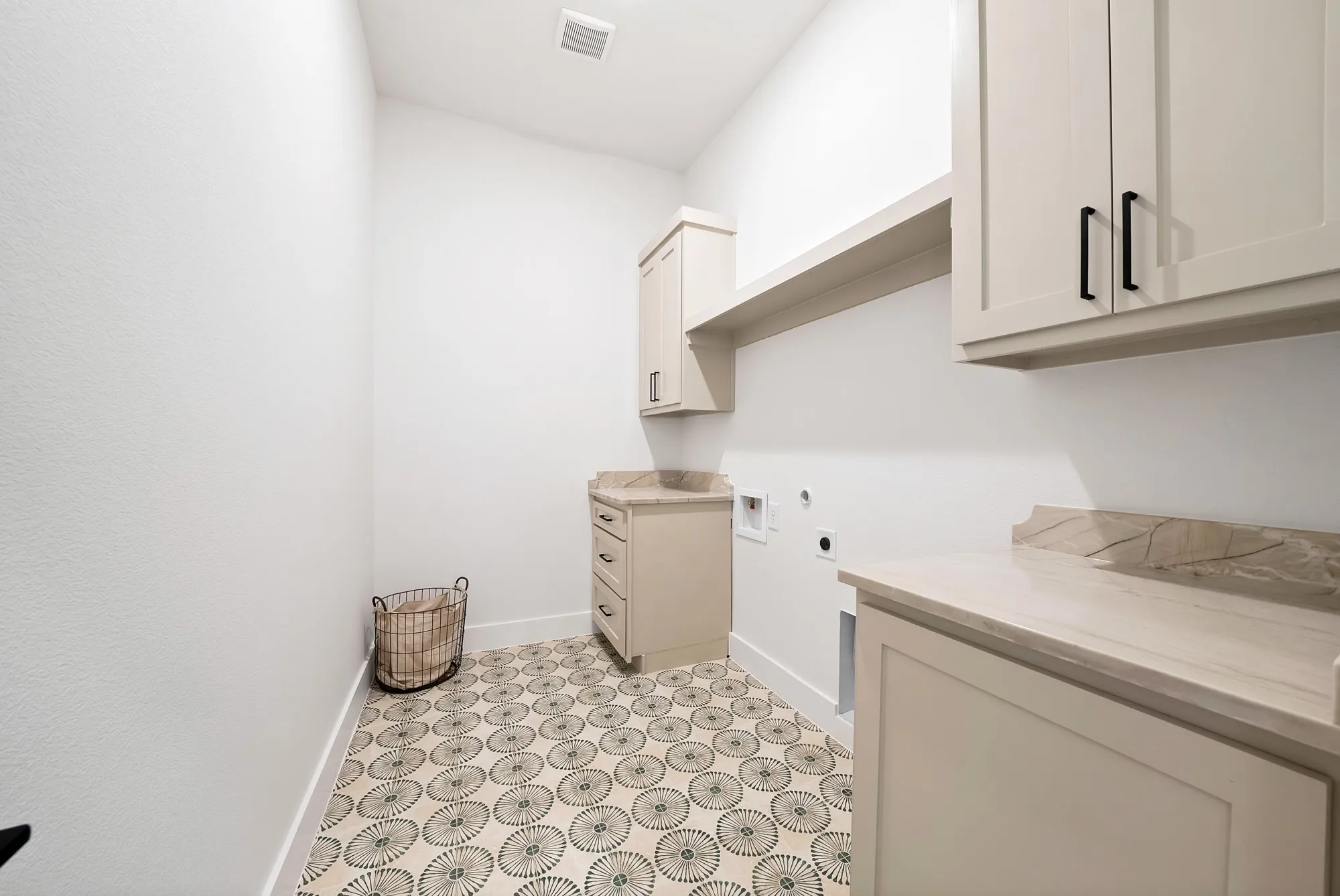 Single Family Residence For Sale in Parker County , 109 Top Flight Drive, Weatherford, Texas 76087, 4 Bedroom, 3 Bathroom, 2 Garage spaces, 2,943 Sqft, built in 2026, mls#21389460, Real Estate Agent in Weatherford, Homes For Sale in Parker county, Homes For Sale in Weatherford, Realtor in Weatherford Texas, Real Estate Brokerage Independent Realty Texas, Luminita Cordes Realtor