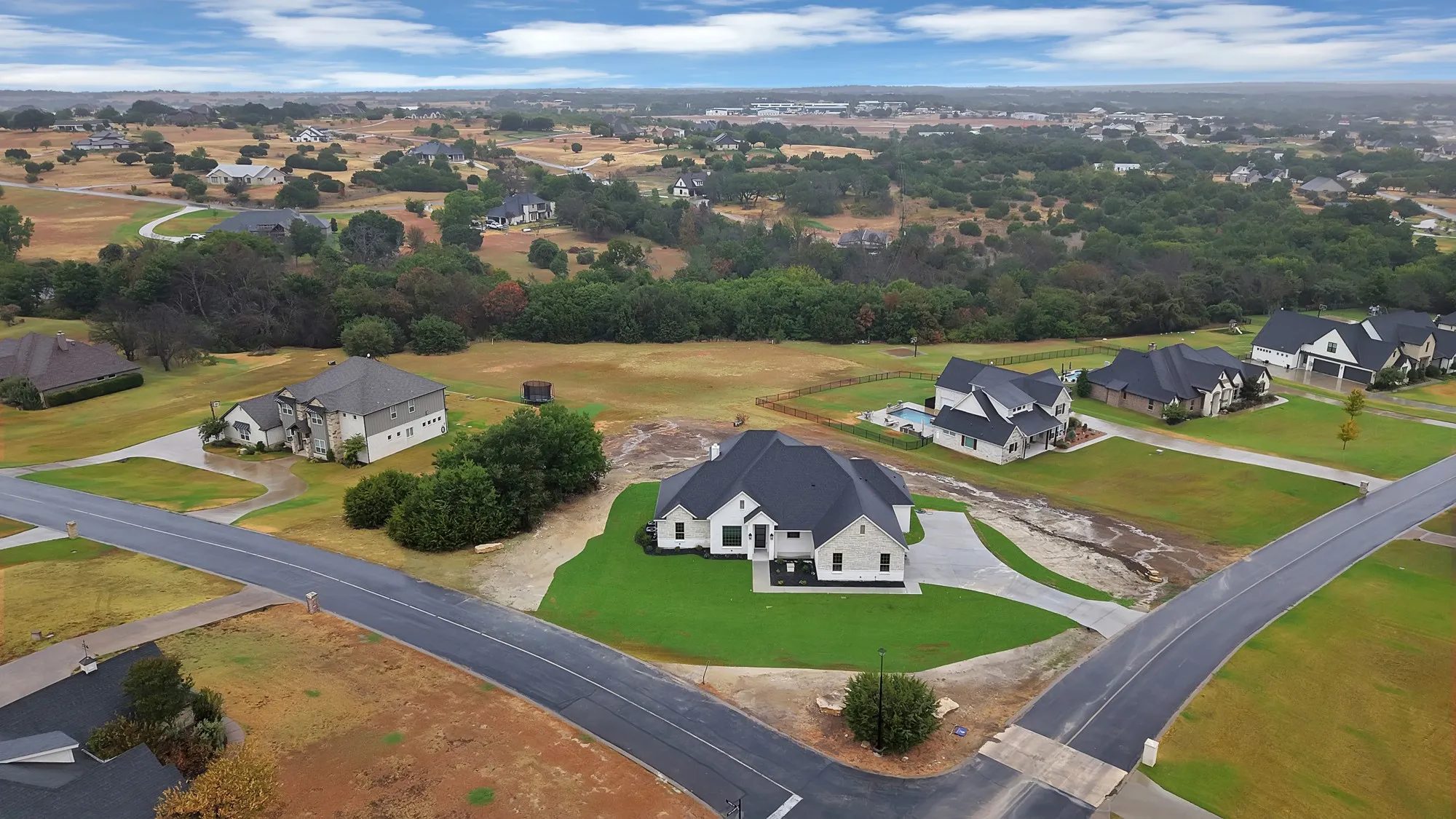 Single Family Residence For Sale in Parker County , 109 Top Flight Drive, Weatherford, Texas 76087, 4 Bedroom, 3 Bathroom, 2 Garage spaces, 2,943 Sqft, built in 2026, mls#21389460, Real Estate Agent in Weatherford, Homes For Sale in Parker county, Homes For Sale in Weatherford, Realtor in Weatherford Texas, Real Estate Brokerage Independent Realty Texas, Luminita Cordes Realtor