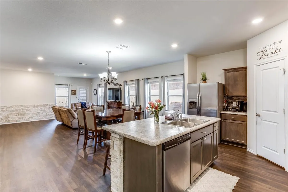 Single Family Residence For Sale in Denton County , 220 Evers Way, Denton, Texas 76207, 4 Bedroom, 3 Bathroom, 2 Garage spaces, 2,697 Sqft, built in 2019, mls#21389402, Real Estate Agent in Denton, Homes For Sale in Denton county, Homes For Sale in Denton, Realtor in Denton Texas, Real Estate Brokerage Independent Realty Texas, Luminita Cordes Realtor