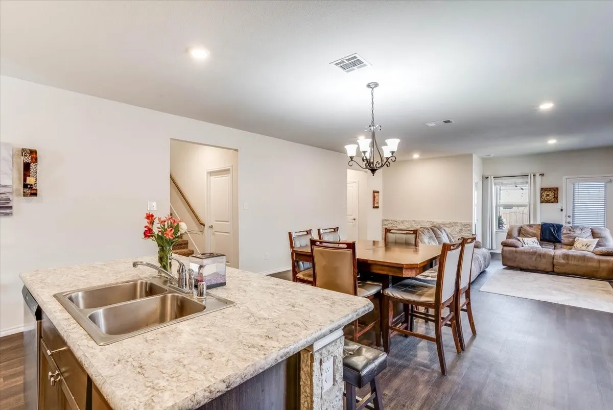 Single Family Residence For Sale in Denton County , 220 Evers Way, Denton, Texas 76207, 4 Bedroom, 3 Bathroom, 2 Garage spaces, 2,697 Sqft, built in 2019, mls#21389402, Real Estate Agent in Denton, Homes For Sale in Denton county, Homes For Sale in Denton, Realtor in Denton Texas, Real Estate Brokerage Independent Realty Texas, Luminita Cordes Realtor