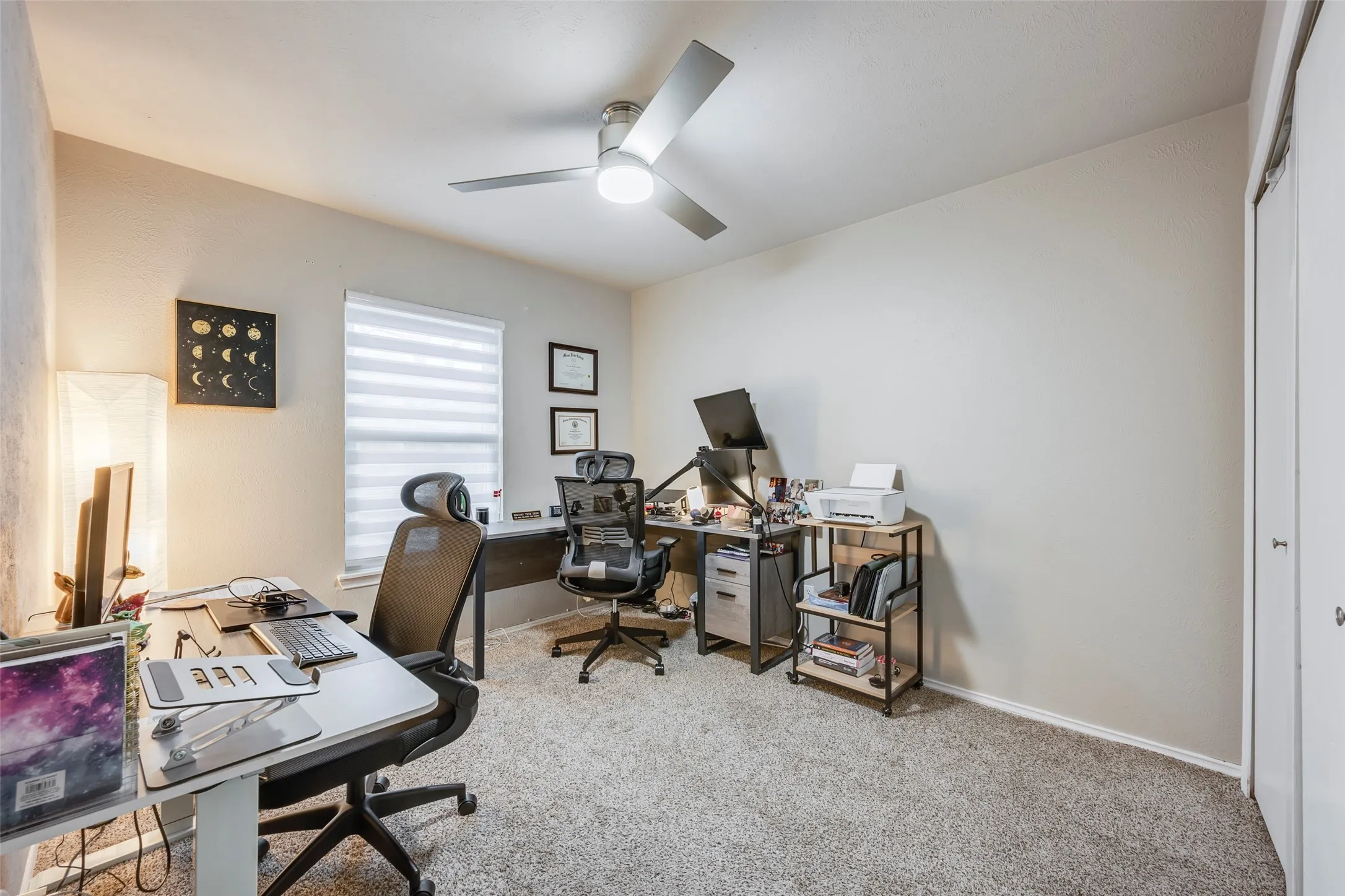 3rd bedroom also makes a great home office