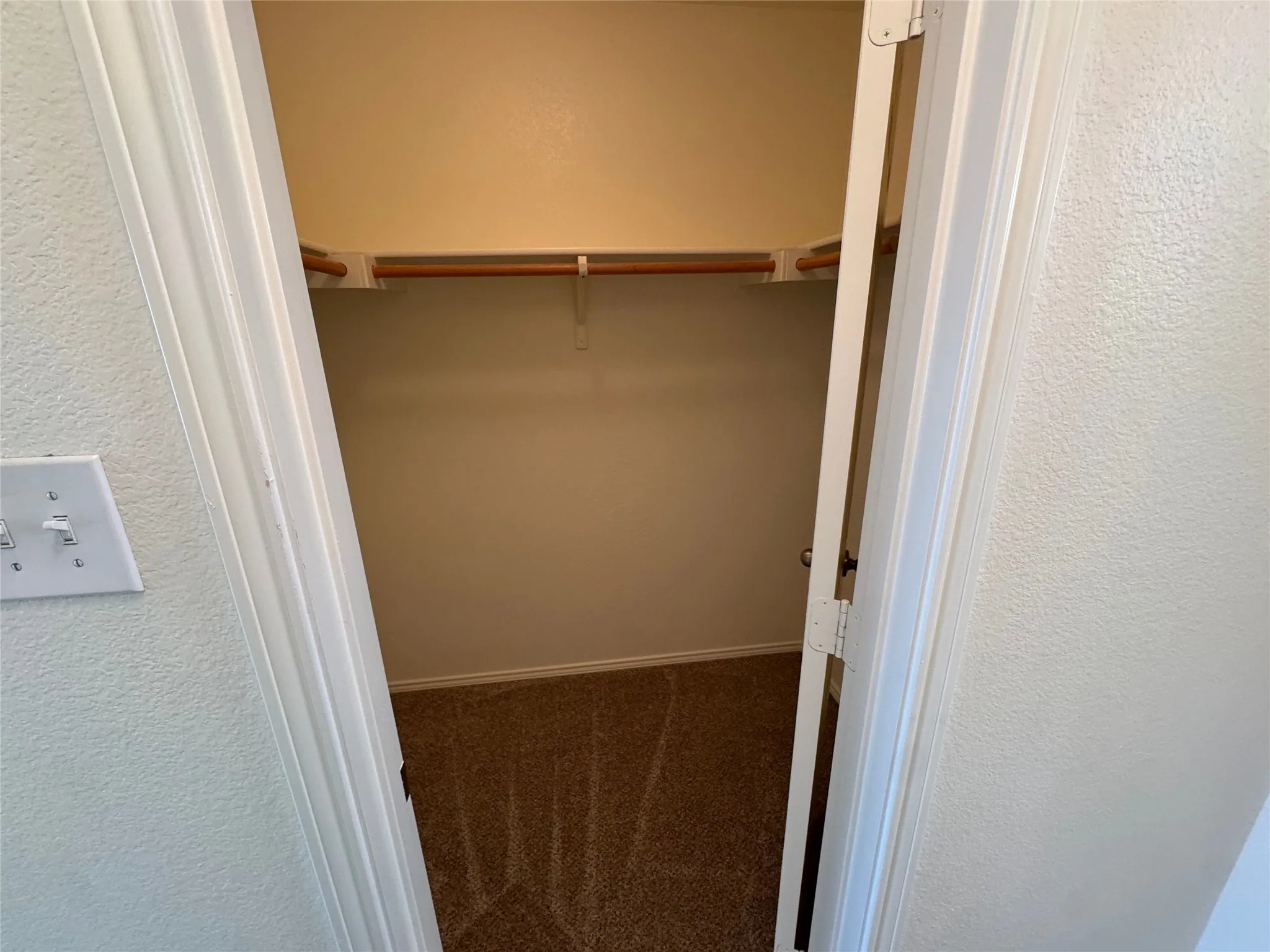 Single Family Residence For Rent in Tarrant County , 5729 Mirror Ridge Drive, Fort Worth, Texas 76179, 3 Bedroom, 2 Bathroom, 2 Garage spaces, 1,276 Sqft, built in 2008, mls#21389532, Real Estate Agent in Fort Worth, Homes For Rent in Tarrant county, Homes For Rent in Fort Worth, Realtor in Fort Worth Texas, Real Estate Brokerage Independent Realty Texas, Luminita Cordes Realtor