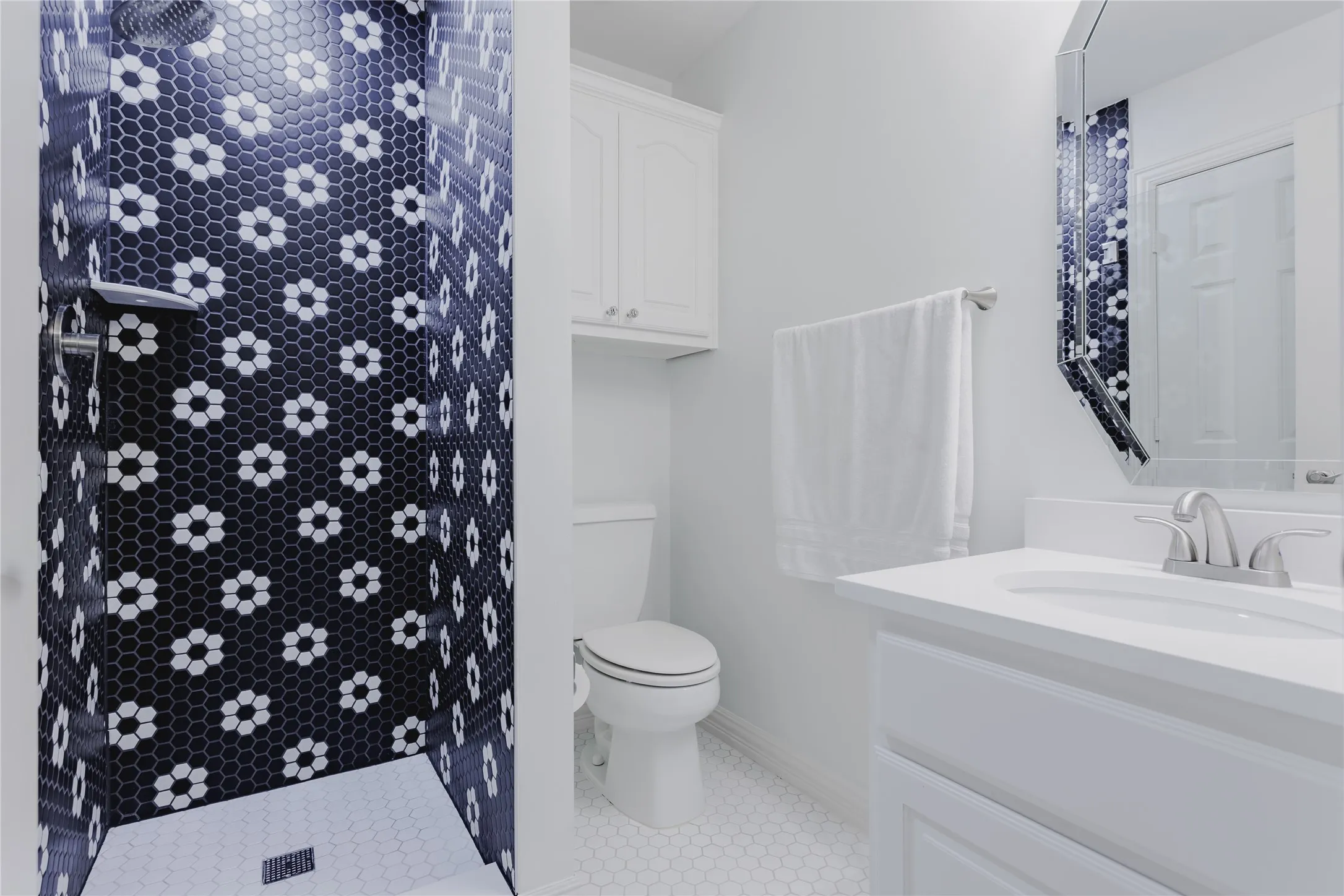 Updated Full Bath!