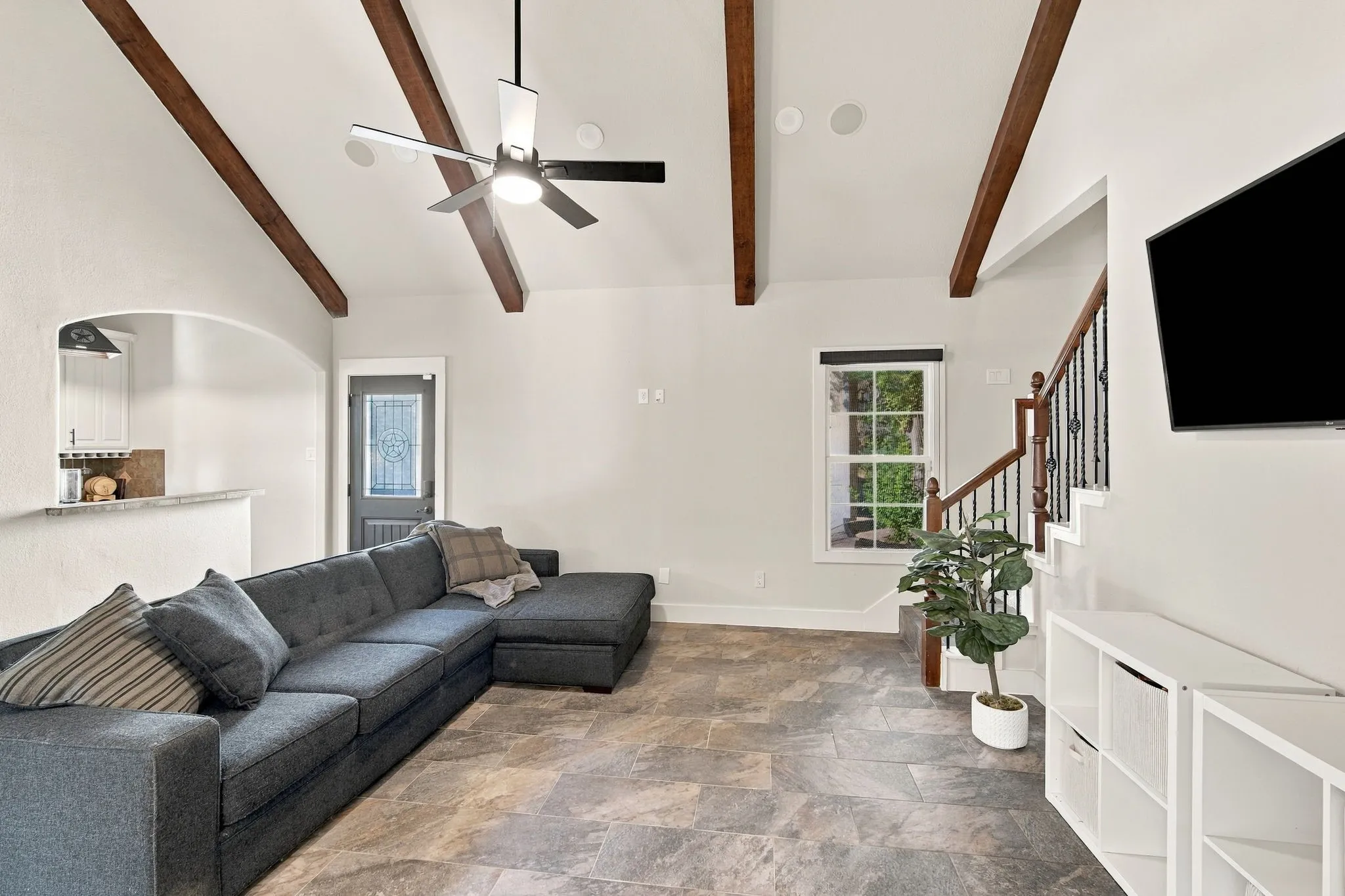 Single Family Residence For Sale in Ellis County , 4050 Wisteria Trail, Midlothian, Texas 76065, 4 Bedroom, 4 Bathroom, 4 Garage spaces, 3,614 Sqft, built in 2006, mls#21376104, Real Estate Agent in Midlothian, Homes For Sale in Ellis county, Homes For Sale in Midlothian, Realtor in Midlothian Texas, Real Estate Brokerage Independent Realty Texas, Luminita Cordes Realtor