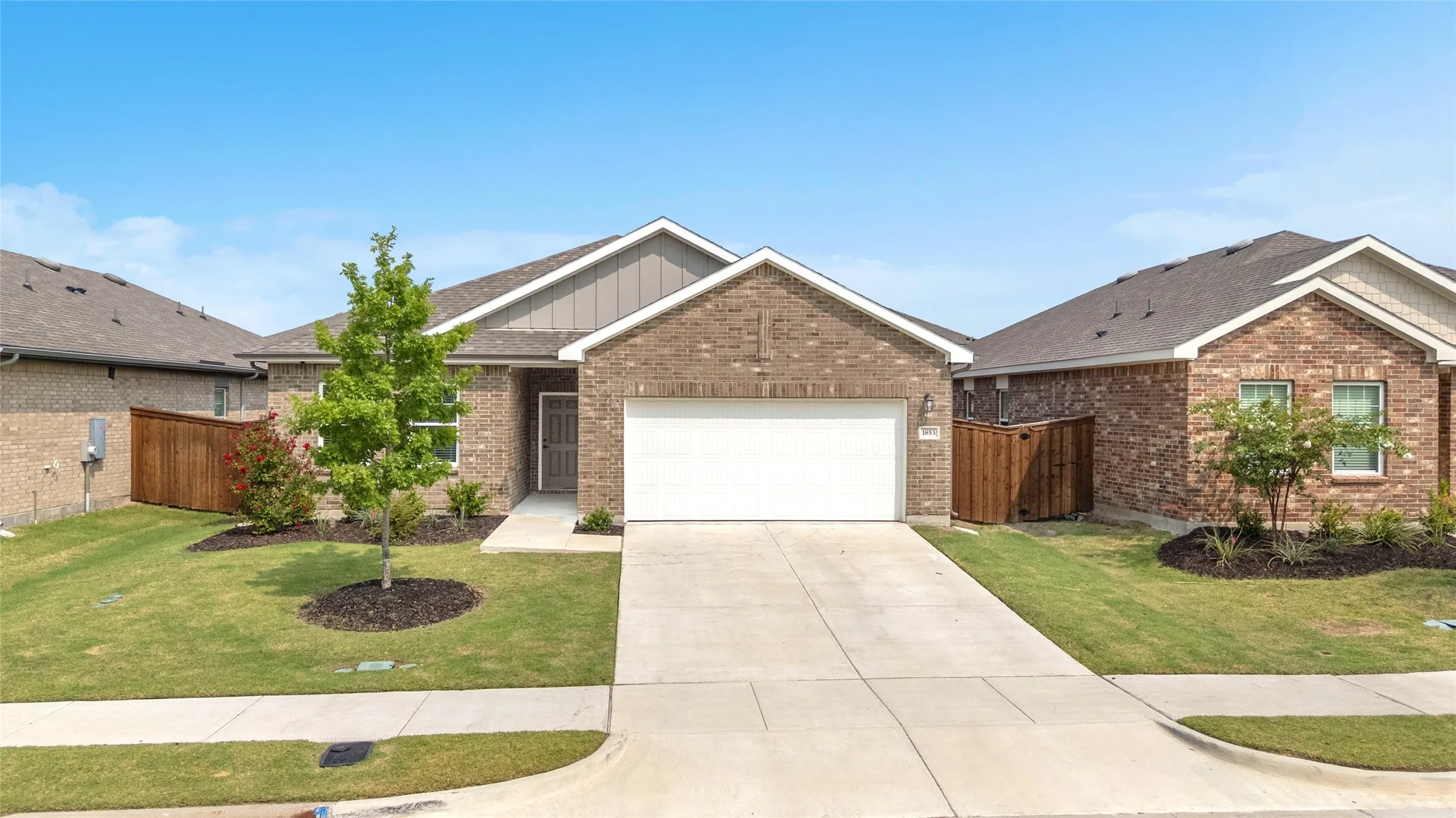 Single Family Residence For Rent in Kaufman County , 1853 Mccree Street, Forney, Texas 75126, 4 Bedroom, 2 Bathroom, 2 Garage spaces, 1,824 Sqft, built in 2024, mls#21389503, Real Estate Agent in Forney, Homes For Rent in Kaufman county, Homes For Rent in Forney, Realtor in Forney Texas, Real Estate Brokerage Independent Realty Texas, Luminita Cordes Realtor