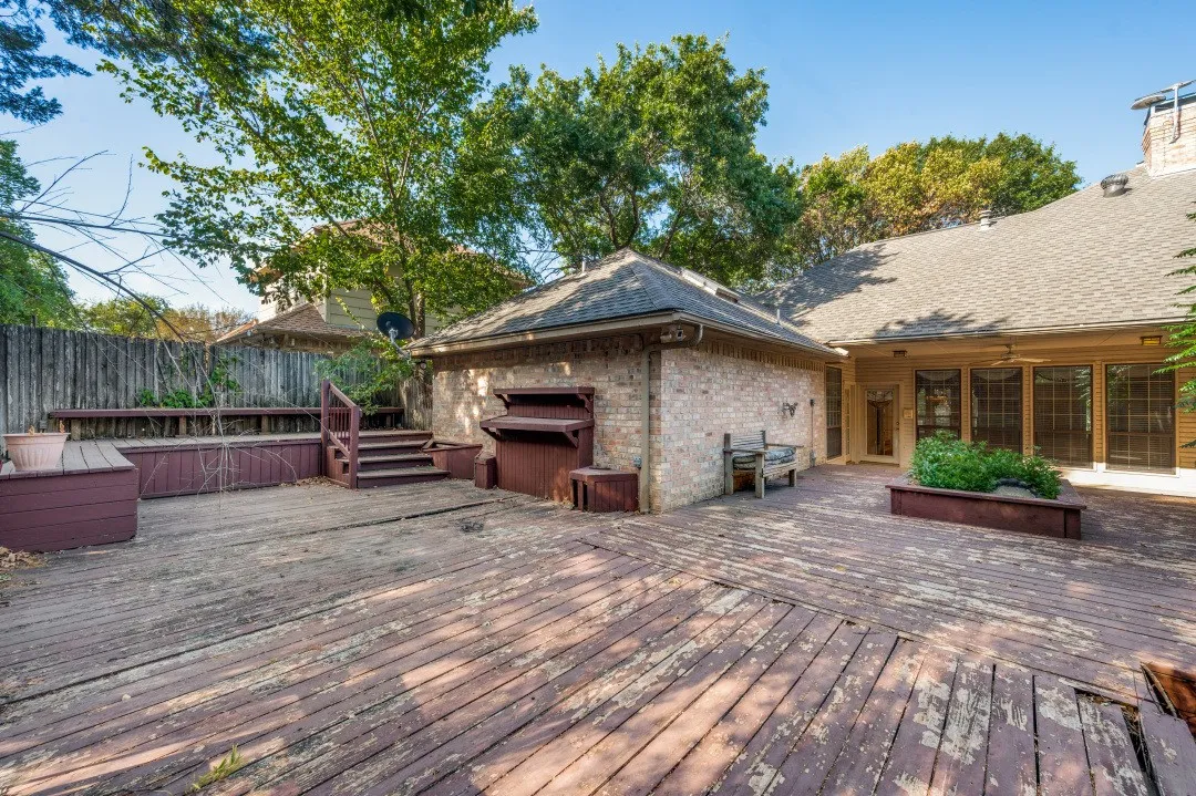 Single Family Residence For Sale in Dallas County , 5212 Whispering Oaks Drive, Dallas, Texas 75236, 3 Bedroom, 3 Bathroom, 2 Garage spaces, 2,577 Sqft, built in 1987, mls#21388634, Real Estate Agent in Dallas, Homes For Sale in Dallas county, Homes For Sale in Dallas, Realtor in Dallas Texas, Real Estate Brokerage Independent Realty Texas, Luminita Cordes Realtor