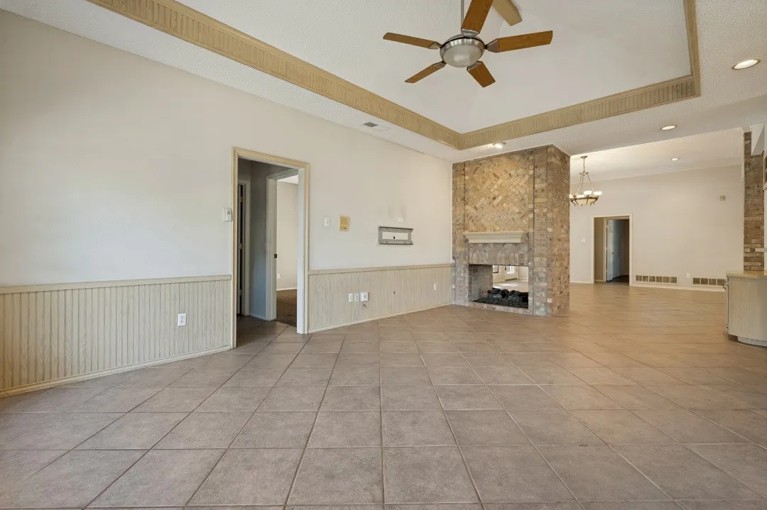 Single Family Residence For Sale in Dallas County , 5212 Whispering Oaks Drive, Dallas, Texas 75236, 3 Bedroom, 3 Bathroom, 2 Garage spaces, 2,577 Sqft, built in 1987, mls#21388634, Real Estate Agent in Dallas, Homes For Sale in Dallas county, Homes For Sale in Dallas, Realtor in Dallas Texas, Real Estate Brokerage Independent Realty Texas, Luminita Cordes Realtor