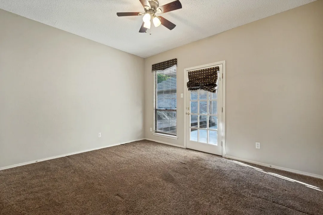 Single Family Residence For Sale in Dallas County , 5212 Whispering Oaks Drive, Dallas, Texas 75236, 3 Bedroom, 3 Bathroom, 2 Garage spaces, 2,577 Sqft, built in 1987, mls#21388634, Real Estate Agent in Dallas, Homes For Sale in Dallas county, Homes For Sale in Dallas, Realtor in Dallas Texas, Real Estate Brokerage Independent Realty Texas, Luminita Cordes Realtor