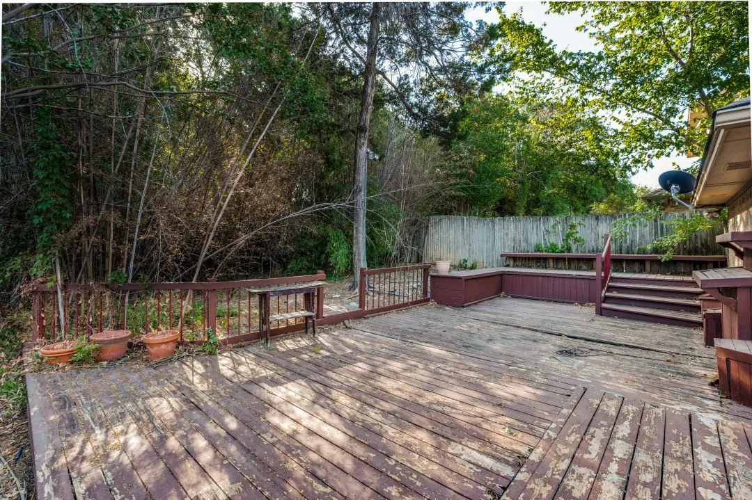 Single Family Residence For Sale in Dallas County , 5212 Whispering Oaks Drive, Dallas, Texas 75236, 3 Bedroom, 3 Bathroom, 2 Garage spaces, 2,577 Sqft, built in 1987, mls#21388634, Real Estate Agent in Dallas, Homes For Sale in Dallas county, Homes For Sale in Dallas, Realtor in Dallas Texas, Real Estate Brokerage Independent Realty Texas, Luminita Cordes Realtor