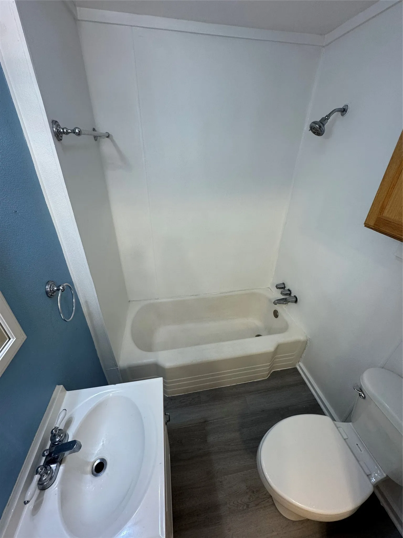 Single Family Residence For Rent in Hunt County , 1307 Church Street, Commerce, Texas 75428, 2 Bedroom, 1 Bathroom, Garage spaces, 835 Sqft, built in 1950, mls#21389026, Real Estate Agent in Commerce, Homes For Rent in Hunt county, Homes For Rent in Commerce, Realtor in Commerce Texas, Real Estate Brokerage Independent Realty Texas, Luminita Cordes Realtor