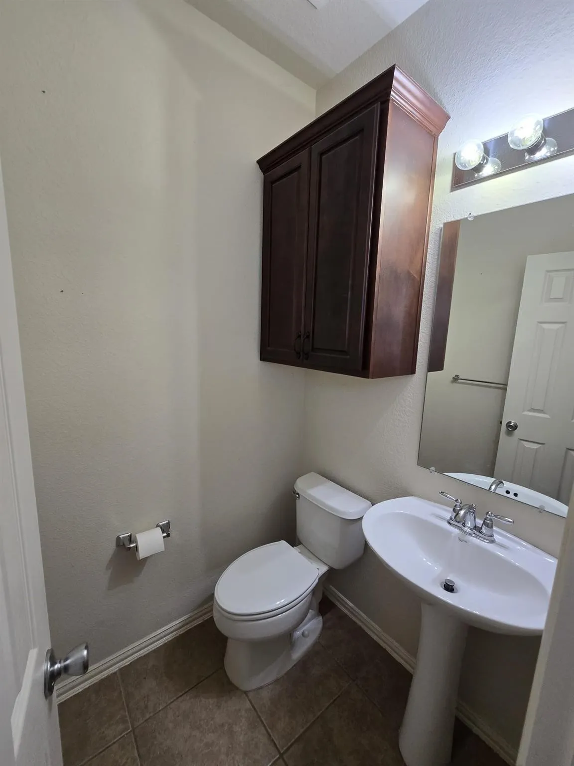 Single Family Residence For Rent in Denton County , 213 Willet Court, Little Elm, Texas 75068, 3 Bedroom, 3 Bathroom, 2 Garage spaces, 2,735 Sqft, built in 2008, mls#21389542, Real Estate Agent in Little Elm, Homes For Rent in Denton county, Homes For Rent in Little Elm, Realtor in Little Elm Texas, Real Estate Brokerage Independent Realty Texas, Luminita Cordes Realtor