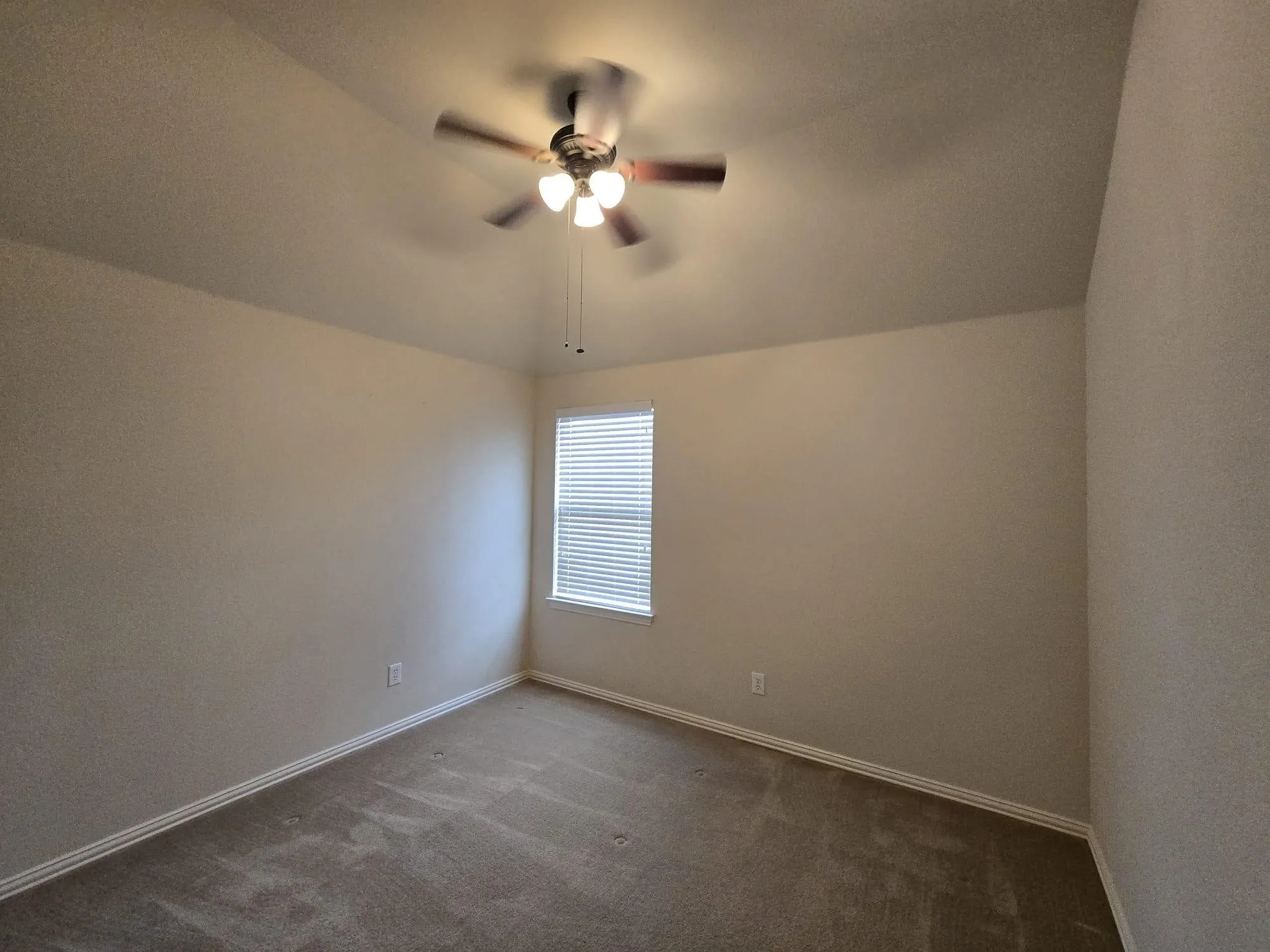 Single Family Residence For Rent in Denton County , 213 Willet Court, Little Elm, Texas 75068, 3 Bedroom, 3 Bathroom, 2 Garage spaces, 2,735 Sqft, built in 2008, mls#21389542, Real Estate Agent in Little Elm, Homes For Rent in Denton county, Homes For Rent in Little Elm, Realtor in Little Elm Texas, Real Estate Brokerage Independent Realty Texas, Luminita Cordes Realtor