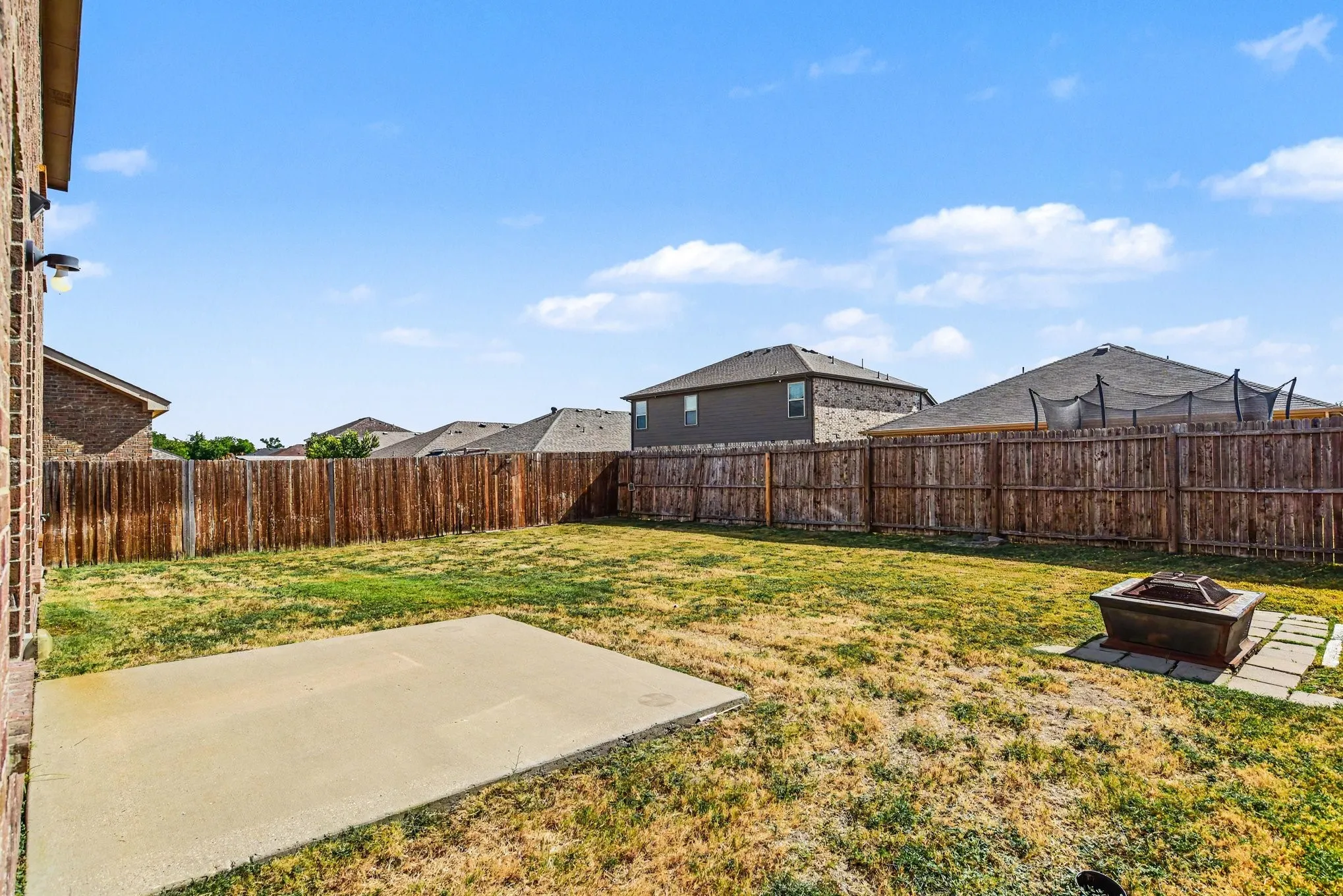 Single Family Residence For Sale in Kaufman County , 2315 Julia Lane, Forney, Texas 75126, 5 Bedroom, 3 Bathroom, 2 Garage spaces, 2,671 Sqft, built in 2018, mls#21389118, Real Estate Agent in Forney, Homes For Sale in Kaufman county, Homes For Sale in Forney, Realtor in Forney Texas, Real Estate Brokerage Independent Realty Texas, Luminita Cordes Realtor