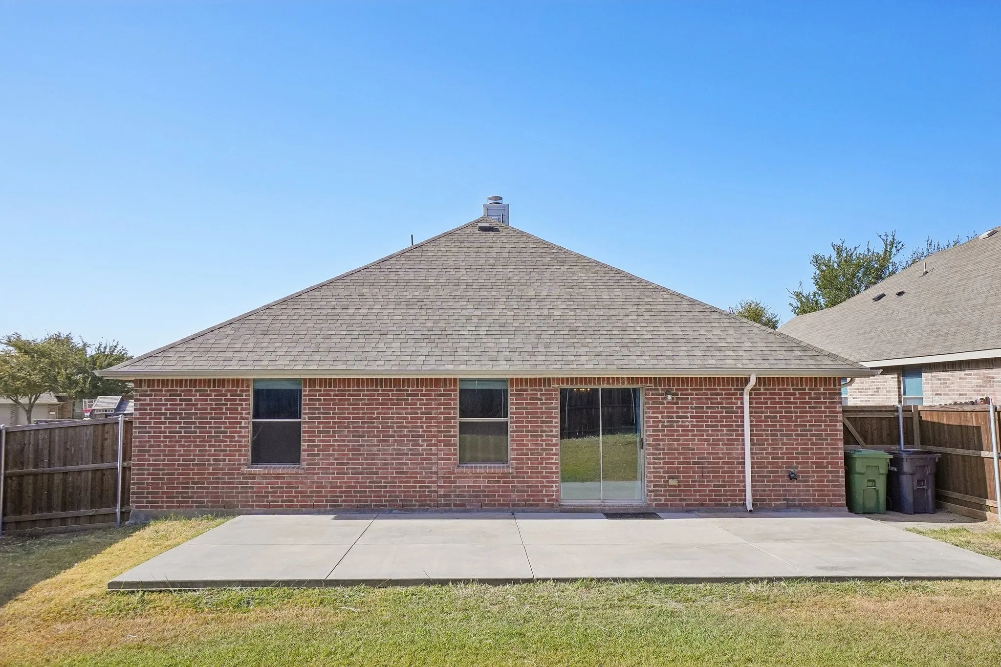 Single Family Residence For Sale in Denton County , 5530 Exeter Drive, Prosper, Texas 75078, 3 Bedroom, 2 Bathroom, 2 Garage spaces, 1,554 Sqft, built in 2008, mls#21385332, Real Estate Agent in Prosper, Homes For Sale in Denton county, Homes For Sale in Prosper, Realtor in Prosper Texas, Real Estate Brokerage Independent Realty Texas, Luminita Cordes Realtor