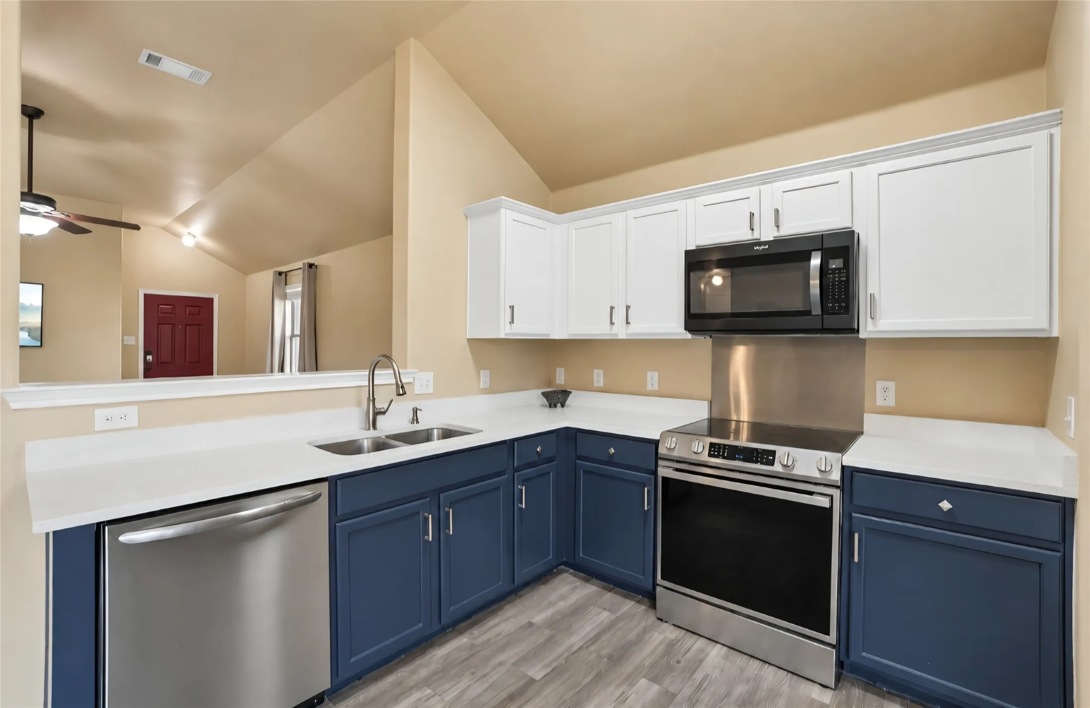 Single Family Residence For Sale in Denton County , 5530 Exeter Drive, Prosper, Texas 75078, 3 Bedroom, 2 Bathroom, 2 Garage spaces, 1,554 Sqft, built in 2008, mls#21385332, Real Estate Agent in Prosper, Homes For Sale in Denton county, Homes For Sale in Prosper, Realtor in Prosper Texas, Real Estate Brokerage Independent Realty Texas, Luminita Cordes Realtor