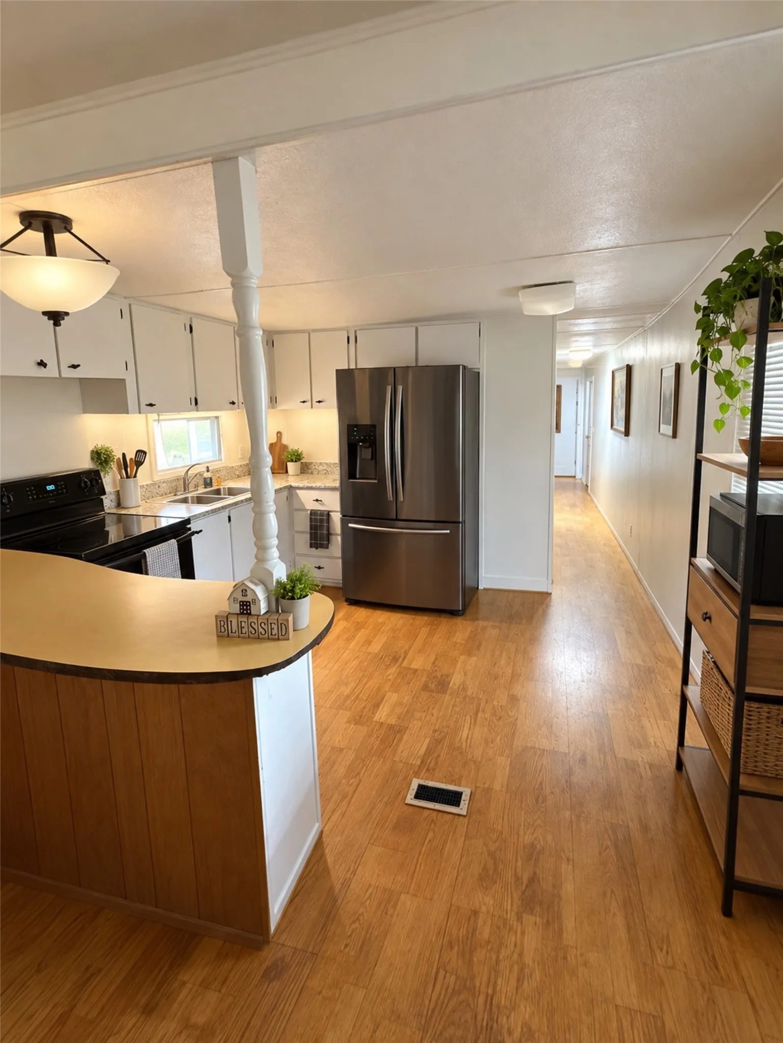 Mobile Home For Sale in Denton County , 7443 Anderlan, The Colony, Texas 75056, 2 Bedroom, 1 Bathroom, Garage spaces, 774 Sqft, built in 1978, mls#21389059, Real Estate Agent in The Colony, Homes For Sale in Denton county, Homes For Sale in The Colony, Realtor in The Colony Texas, Real Estate Brokerage Independent Realty Texas, Luminita Cordes Realtor
