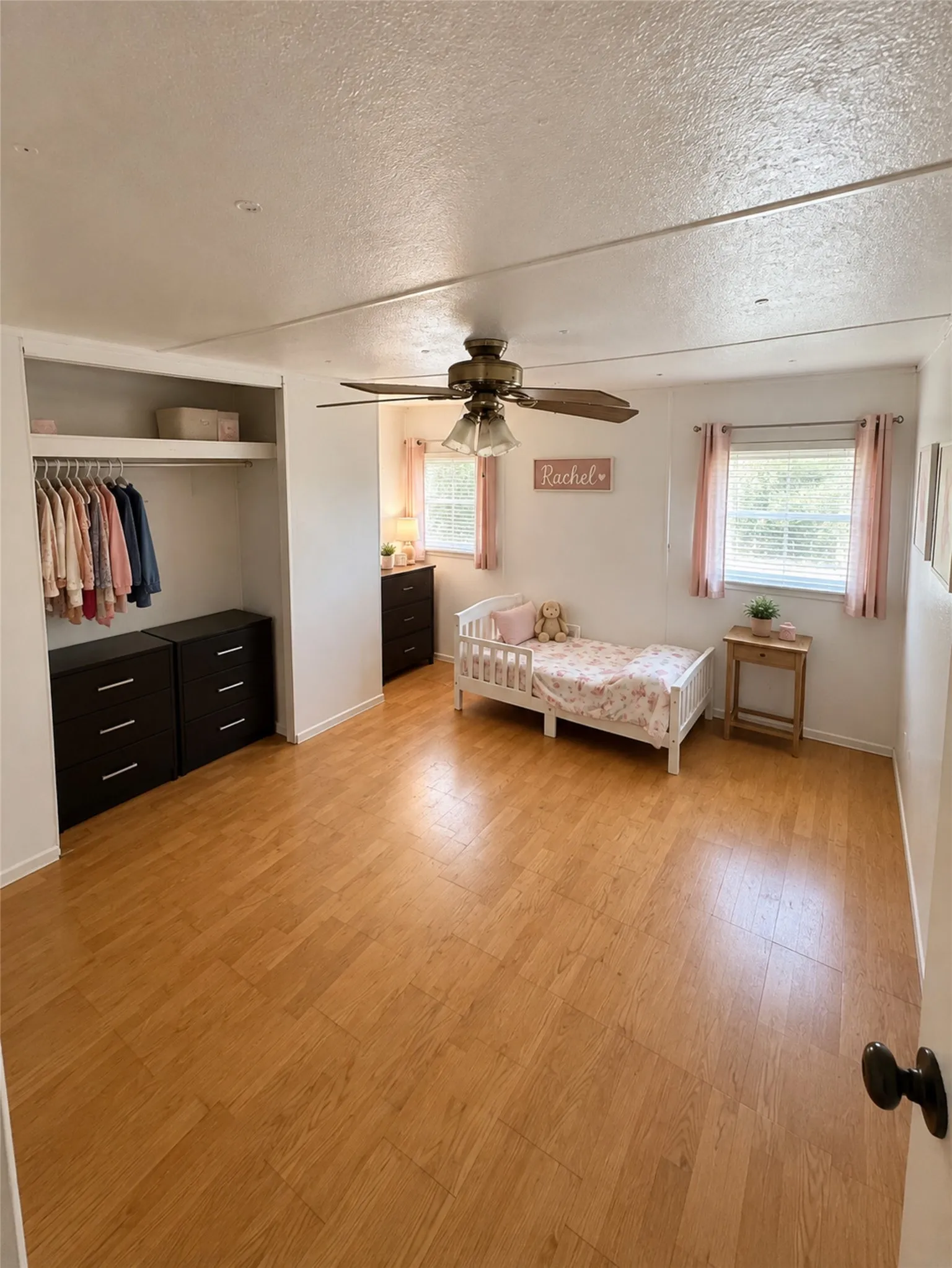 Mobile Home For Sale in Denton County , 7443 Anderlan, The Colony, Texas 75056, 2 Bedroom, 1 Bathroom, Garage spaces, 774 Sqft, built in 1978, mls#21389059, Real Estate Agent in The Colony, Homes For Sale in Denton county, Homes For Sale in The Colony, Realtor in The Colony Texas, Real Estate Brokerage Independent Realty Texas, Luminita Cordes Realtor
