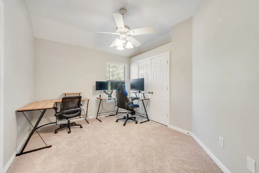Single Family Residence For Sale in Tarrant County , 2300 Springmere Drive, Arlington, Texas 76012, 4 Bedroom, 3 Bathroom, 2 Garage spaces, 2,404 Sqft, built in 2001, mls#21387398, Real Estate Agent in Arlington, Homes For Sale in Tarrant county, Homes For Sale in Arlington, Realtor in Arlington Texas, Real Estate Brokerage Independent Realty Texas, Luminita Cordes Realtor