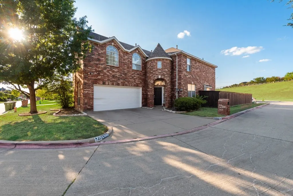 Single Family Residence For Sale