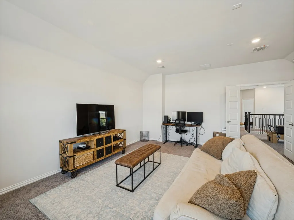 Single Family Residence For Sale in Denton County , 2076 Barx Drive, Little Elm, Texas 75068, 4 Bedroom, 4 Bathroom, 2 Garage spaces, 3,100 Sqft, built in 2022, mls#21386106, Real Estate Agent in Little Elm, Homes For Sale in Denton county, Homes For Sale in Little Elm, Realtor in Little Elm Texas, Real Estate Brokerage Independent Realty Texas, Luminita Cordes Realtor