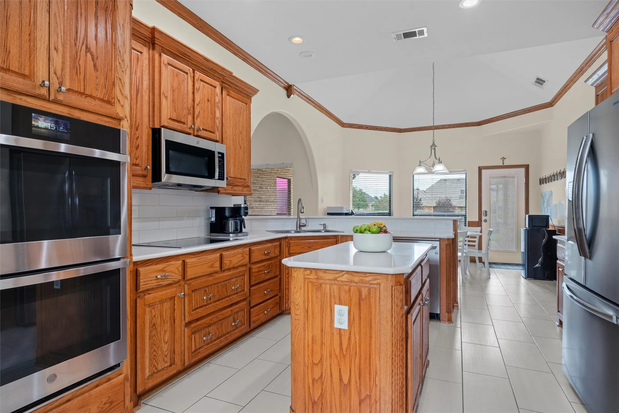 Single Family Residence For Sale in Ellis County , 7241 Colwell Drive, Midlothian, Texas 76065, 6 Bedroom, 3 Bathroom, 2 Garage spaces, 3,189 Sqft, built in 2005, mls#21389519, Real Estate Agent in Midlothian, Homes For Sale in Ellis county, Homes For Sale in Midlothian, Realtor in Midlothian Texas, Real Estate Brokerage Independent Realty Texas, Luminita Cordes Realtor