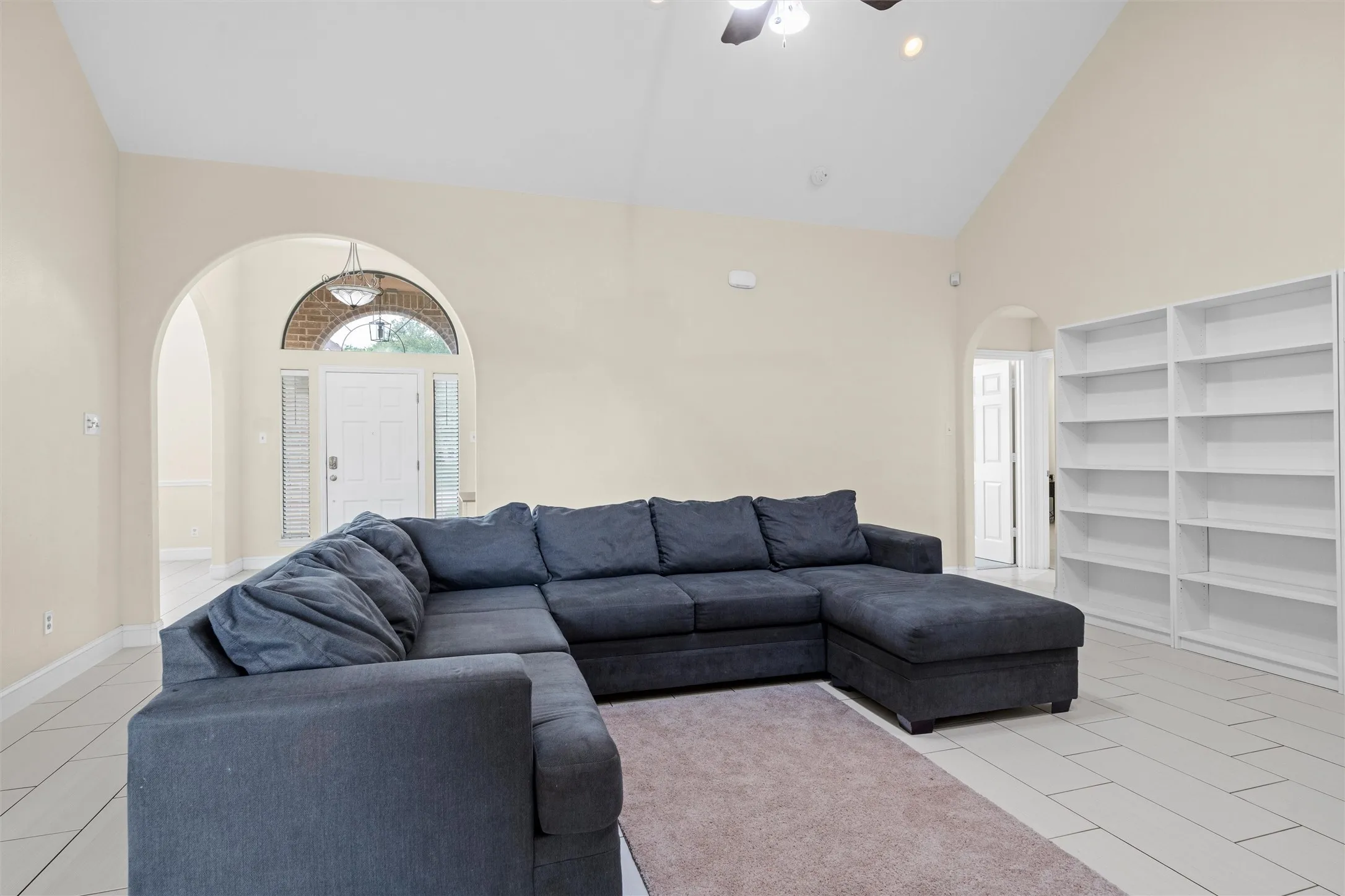 Single Family Residence For Sale in Ellis County , 7241 Colwell Drive, Midlothian, Texas 76065, 6 Bedroom, 3 Bathroom, 2 Garage spaces, 3,189 Sqft, built in 2005, mls#21389519, Real Estate Agent in Midlothian, Homes For Sale in Ellis county, Homes For Sale in Midlothian, Realtor in Midlothian Texas, Real Estate Brokerage Independent Realty Texas, Luminita Cordes Realtor
