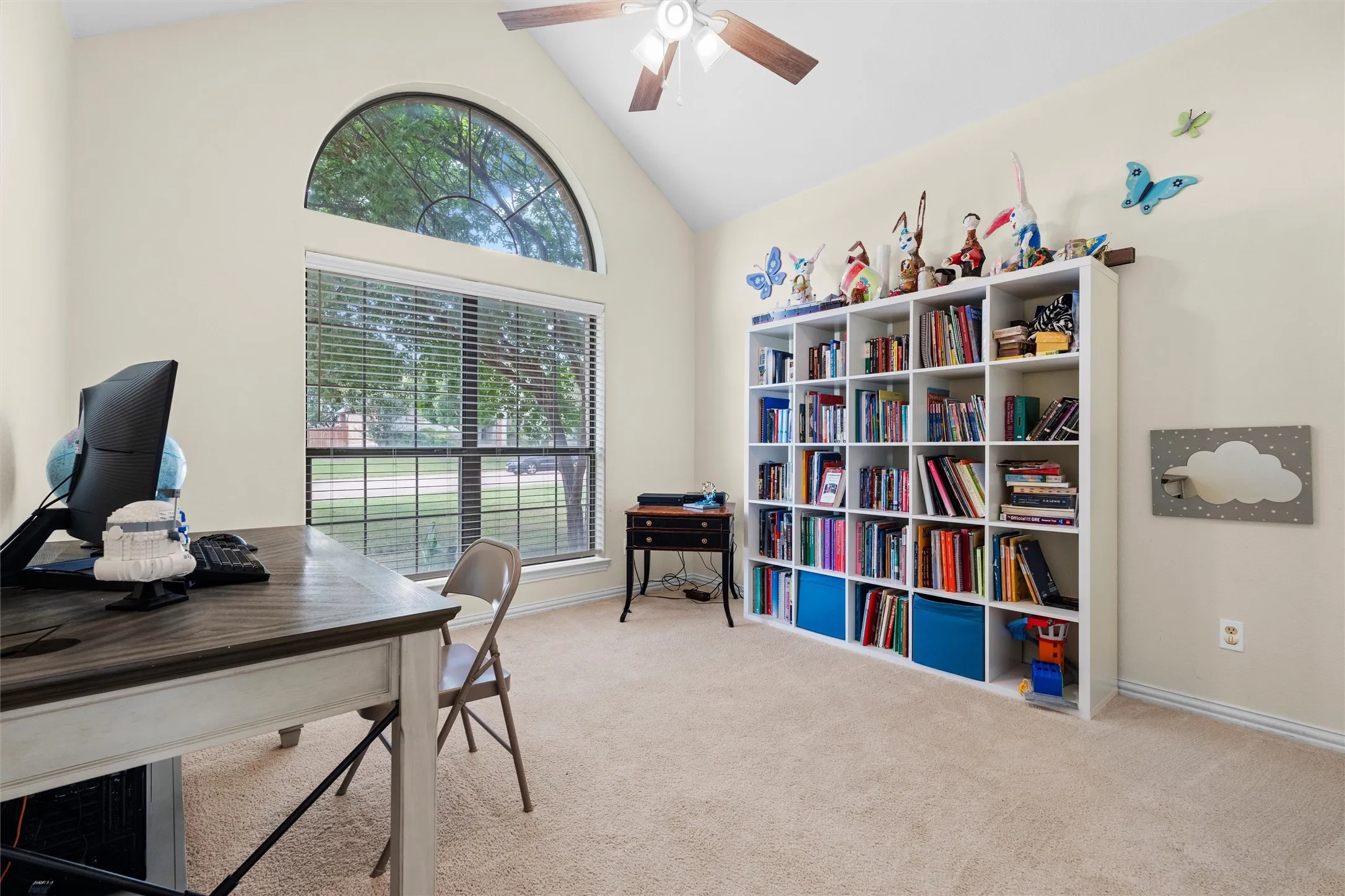 Single Family Residence For Sale in Ellis County , 7241 Colwell Drive, Midlothian, Texas 76065, 6 Bedroom, 3 Bathroom, 2 Garage spaces, 3,189 Sqft, built in 2005, mls#21389519, Real Estate Agent in Midlothian, Homes For Sale in Ellis county, Homes For Sale in Midlothian, Realtor in Midlothian Texas, Real Estate Brokerage Independent Realty Texas, Luminita Cordes Realtor