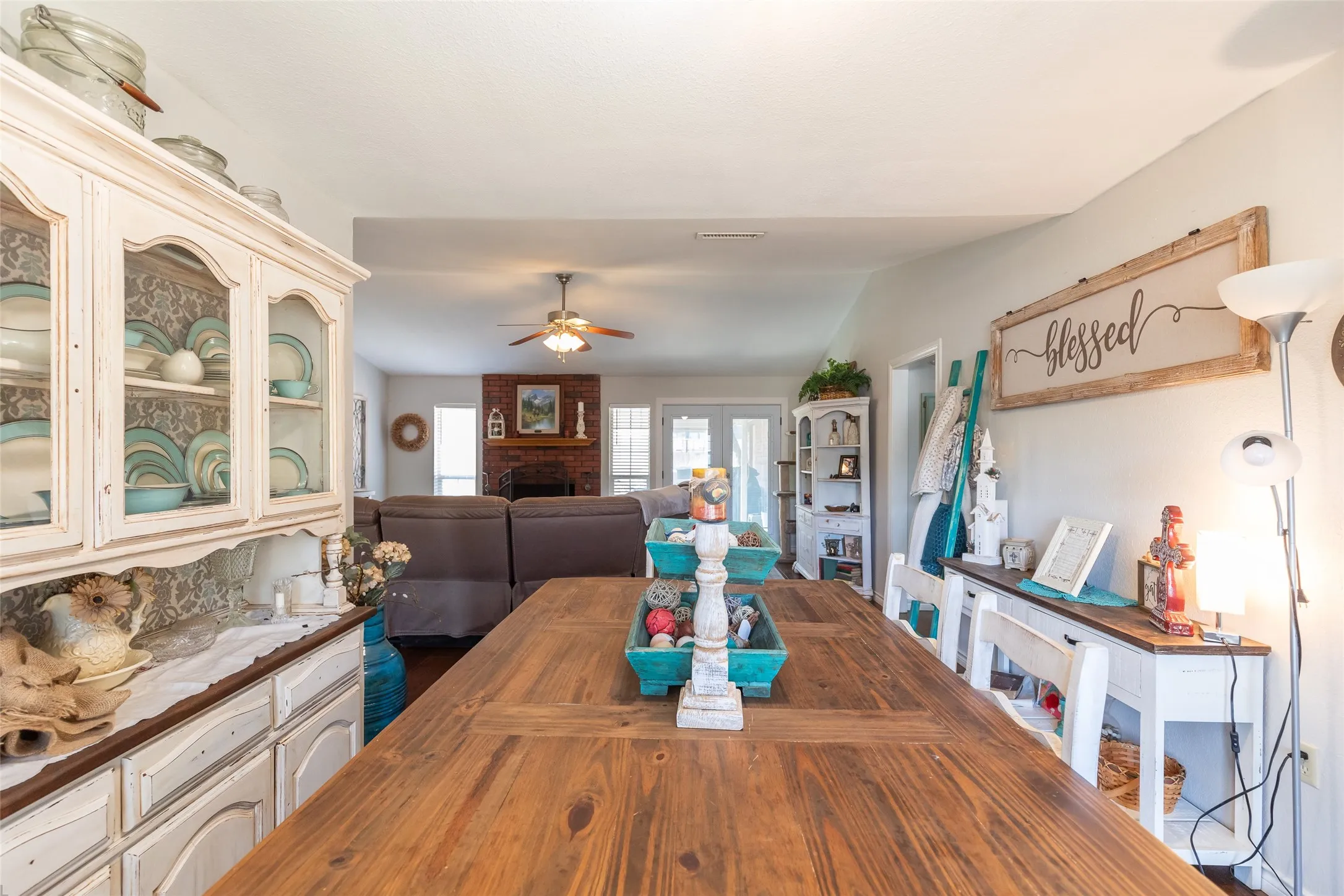 Single Family Residence For Sale in Callahan County , 1807 Sandpiper Drive, Clyde, Texas 79510, 3 Bedroom, 2 Bathroom, 2 Garage spaces, 1,848 Sqft, built in 1996, mls#21389560, Real Estate Agent in Clyde, Homes For Sale in Callahan county, Homes For Sale in Clyde, Realtor in Clyde Texas, Real Estate Brokerage Independent Realty Texas, Luminita Cordes Realtor