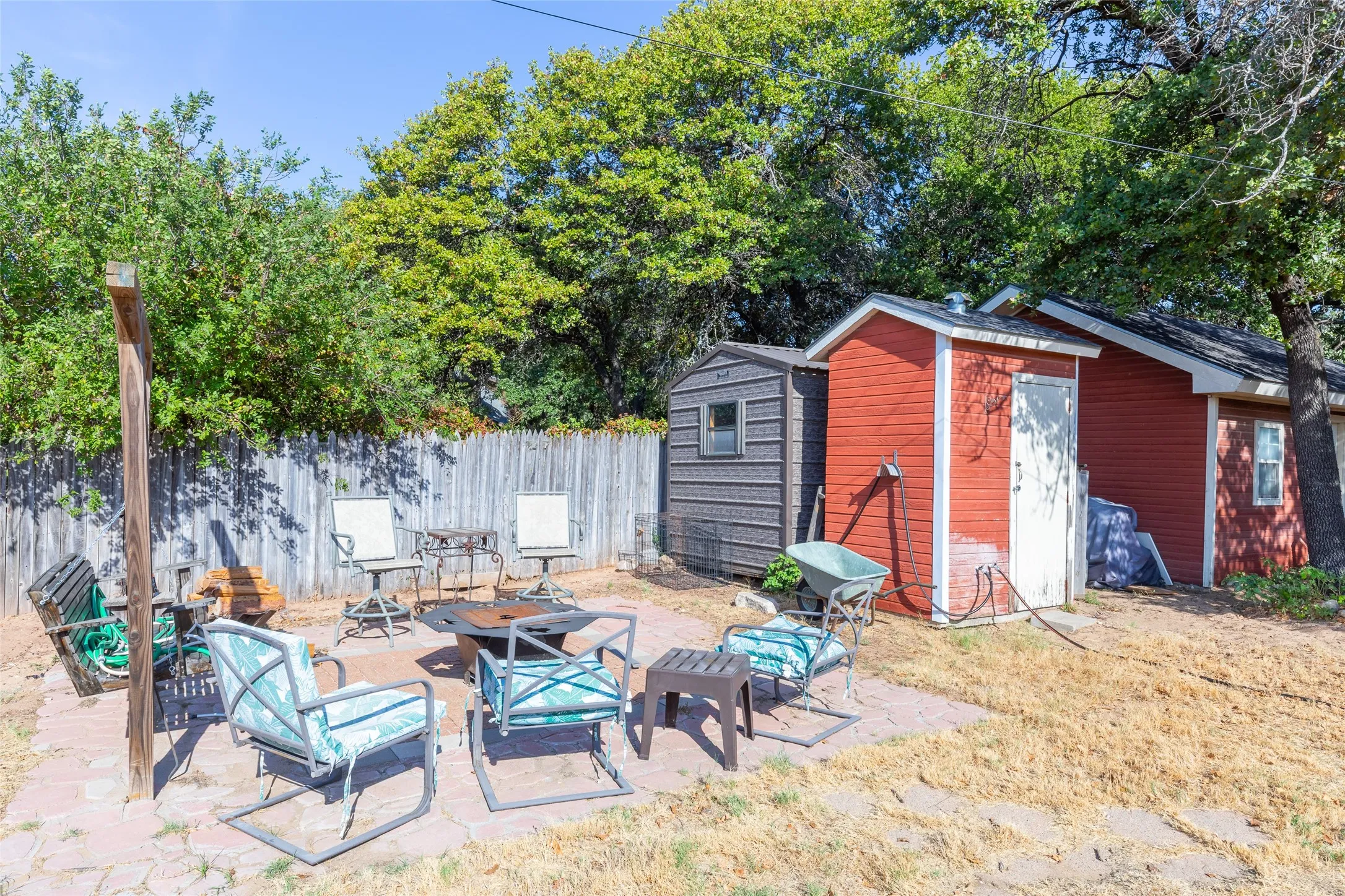 Single Family Residence For Sale in Callahan County , 1807 Sandpiper Drive, Clyde, Texas 79510, 3 Bedroom, 2 Bathroom, 2 Garage spaces, 1,848 Sqft, built in 1996, mls#21389560, Real Estate Agent in Clyde, Homes For Sale in Callahan county, Homes For Sale in Clyde, Realtor in Clyde Texas, Real Estate Brokerage Independent Realty Texas, Luminita Cordes Realtor