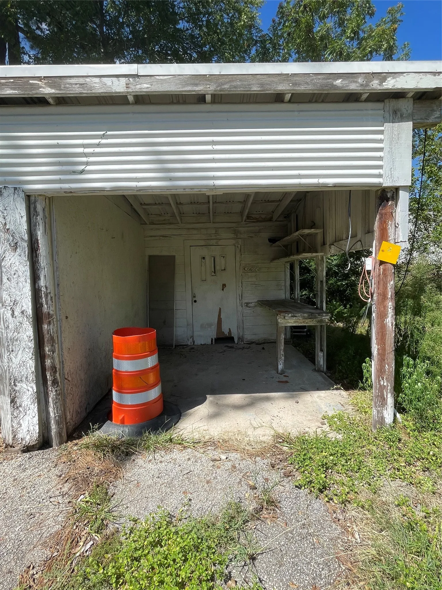 Office For Rent in Henderson County , 411 Corsicana Street E, Athens, Texas 75751, 0, 0, Garage spaces, 0 Sqft, built in 1930, mls#21388132, Real Estate Agent in Athens, Homes For Rent in Henderson county, Homes For Rent in Athens, Realtor in Athens Texas, Real Estate Brokerage Independent Realty Texas, Luminita Cordes Realtor