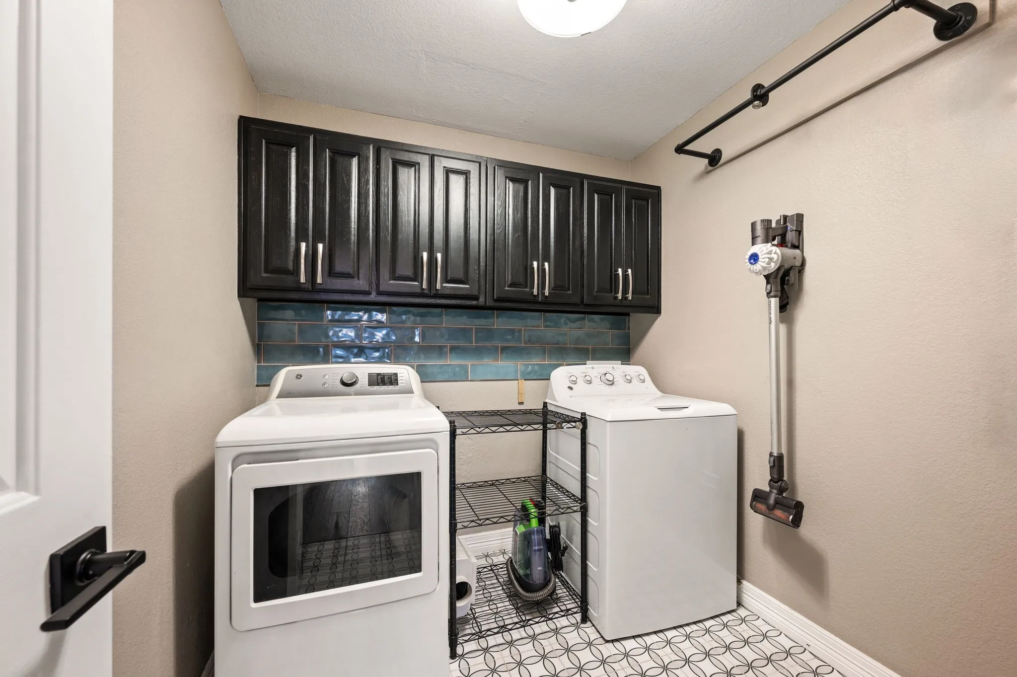 Single Family Residence For Sale in Parker County , 230 Hidden Acres Lane, Weatherford, Texas 76087, 4 Bedroom, 3 Bathroom, 2 Garage spaces, 2,796 Sqft, built in 2001, mls#21389292, Real Estate Agent in Weatherford, Homes For Sale in Parker county, Homes For Sale in Weatherford, Realtor in Weatherford Texas, Real Estate Brokerage Independent Realty Texas, Luminita Cordes Realtor