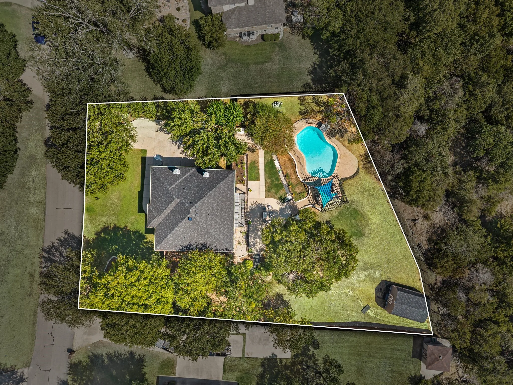 Single Family Residence For Sale in Parker County , 230 Hidden Acres Lane, Weatherford, Texas 76087, 4 Bedroom, 3 Bathroom, 2 Garage spaces, 2,796 Sqft, built in 2001, mls#21389292, Real Estate Agent in Weatherford, Homes For Sale in Parker county, Homes For Sale in Weatherford, Realtor in Weatherford Texas, Real Estate Brokerage Independent Realty Texas, Luminita Cordes Realtor
