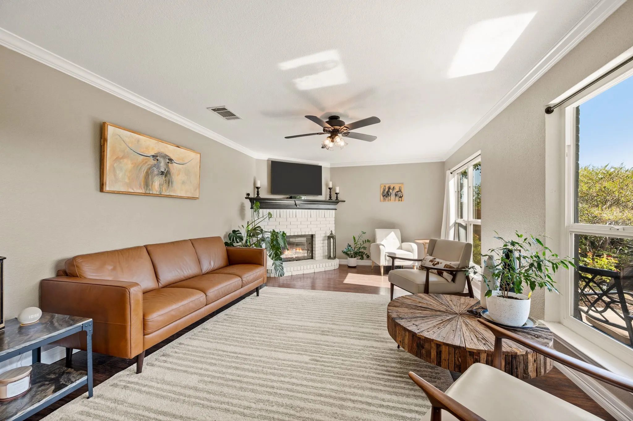 Single Family Residence For Sale in Parker County , 230 Hidden Acres Lane, Weatherford, Texas 76087, 4 Bedroom, 3 Bathroom, 2 Garage spaces, 2,796 Sqft, built in 2001, mls#21389292, Real Estate Agent in Weatherford, Homes For Sale in Parker county, Homes For Sale in Weatherford, Realtor in Weatherford Texas, Real Estate Brokerage Independent Realty Texas, Luminita Cordes Realtor