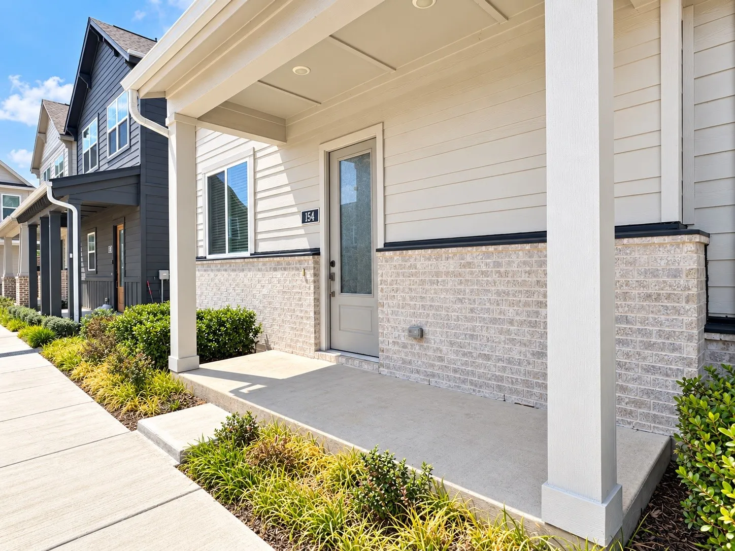 Apartment For Rent in Tarrant County , 760 W Bedford Euless Road 206, Hurst, Texas 76053, 1 Bedroom, 1 Bathroom, Garage spaces, 645 Sqft, built in 2023, mls#21378679, Real Estate Agent in Hurst, Homes For Rent in Tarrant county, Homes For Rent in Hurst, Realtor in Hurst Texas, Real Estate Brokerage Independent Realty Texas, Luminita Cordes Realtor