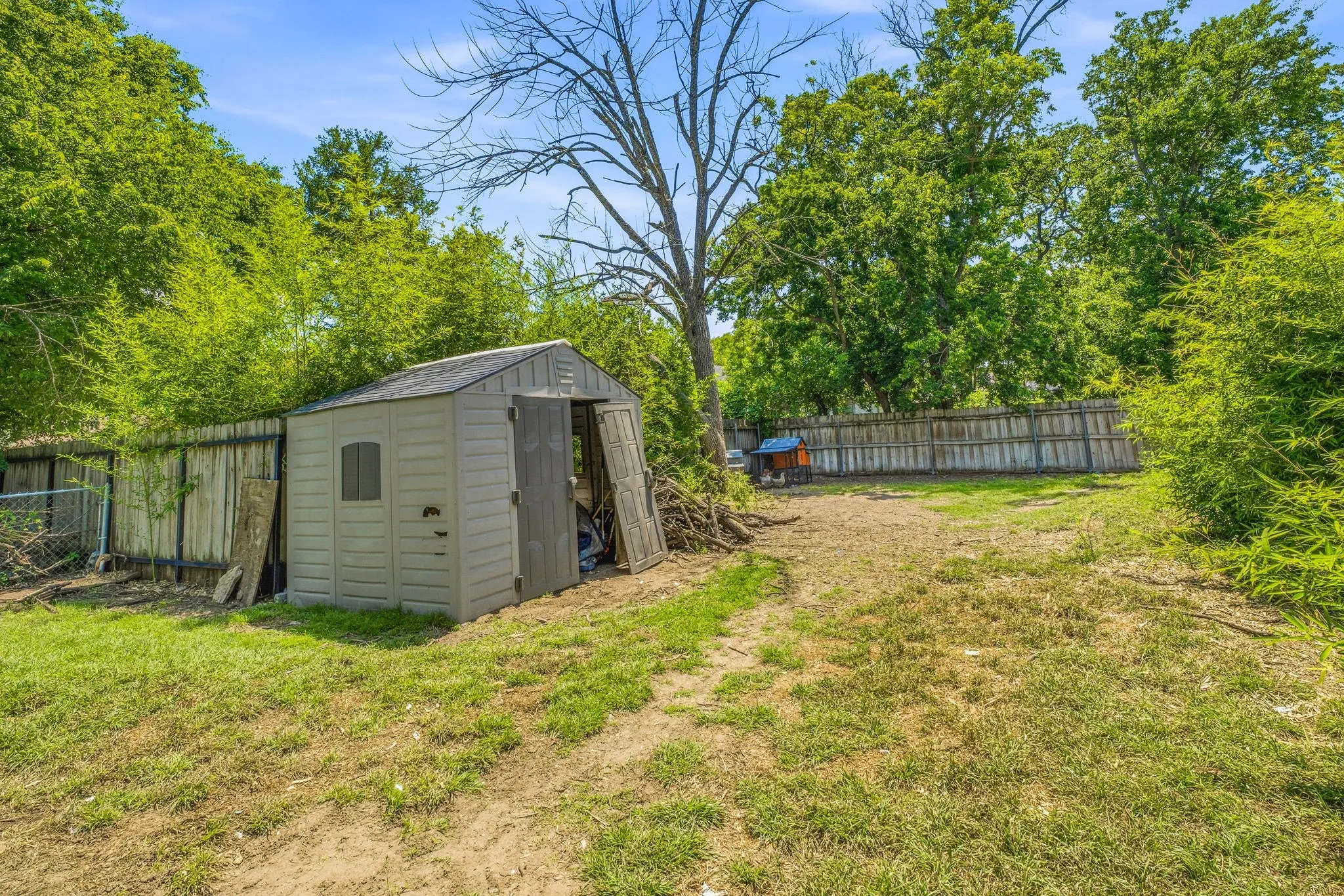 Single Family Residence For Rent in Erath County , 730 N Ollie Street, Stephenville, Texas 76401, 3 Bedroom, 2 Bathroom, Garage spaces, 1,482 Sqft, built in 1925, mls#21389436, Real Estate Agent in Stephenville, Homes For Rent in Erath county, Homes For Rent in Stephenville, Realtor in Stephenville Texas, Real Estate Brokerage Independent Realty Texas, Luminita Cordes Realtor