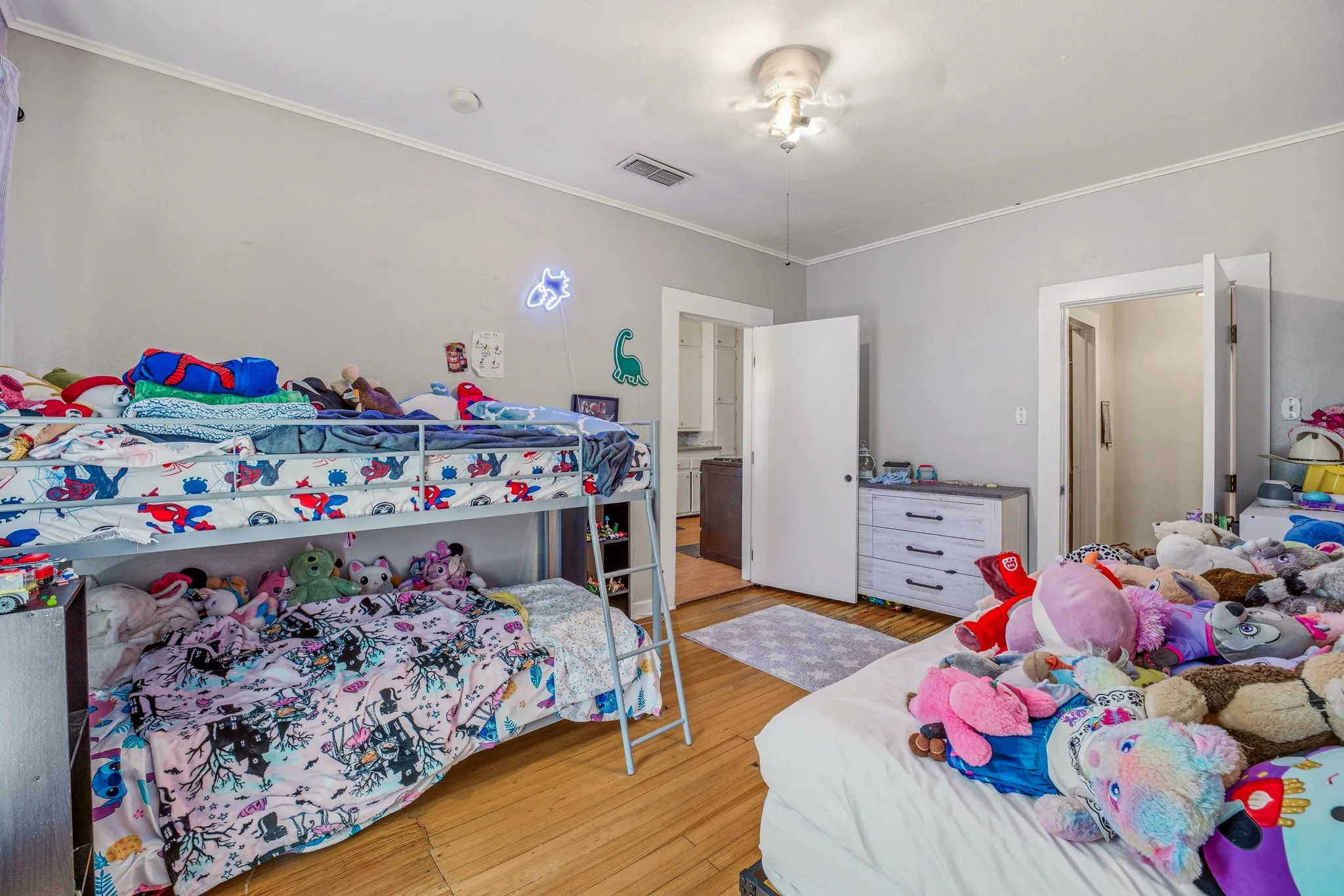 Single Family Residence For Rent in Erath County , 730 N Ollie Street, Stephenville, Texas 76401, 3 Bedroom, 2 Bathroom, Garage spaces, 1,482 Sqft, built in 1925, mls#21389436, Real Estate Agent in Stephenville, Homes For Rent in Erath county, Homes For Rent in Stephenville, Realtor in Stephenville Texas, Real Estate Brokerage Independent Realty Texas, Luminita Cordes Realtor